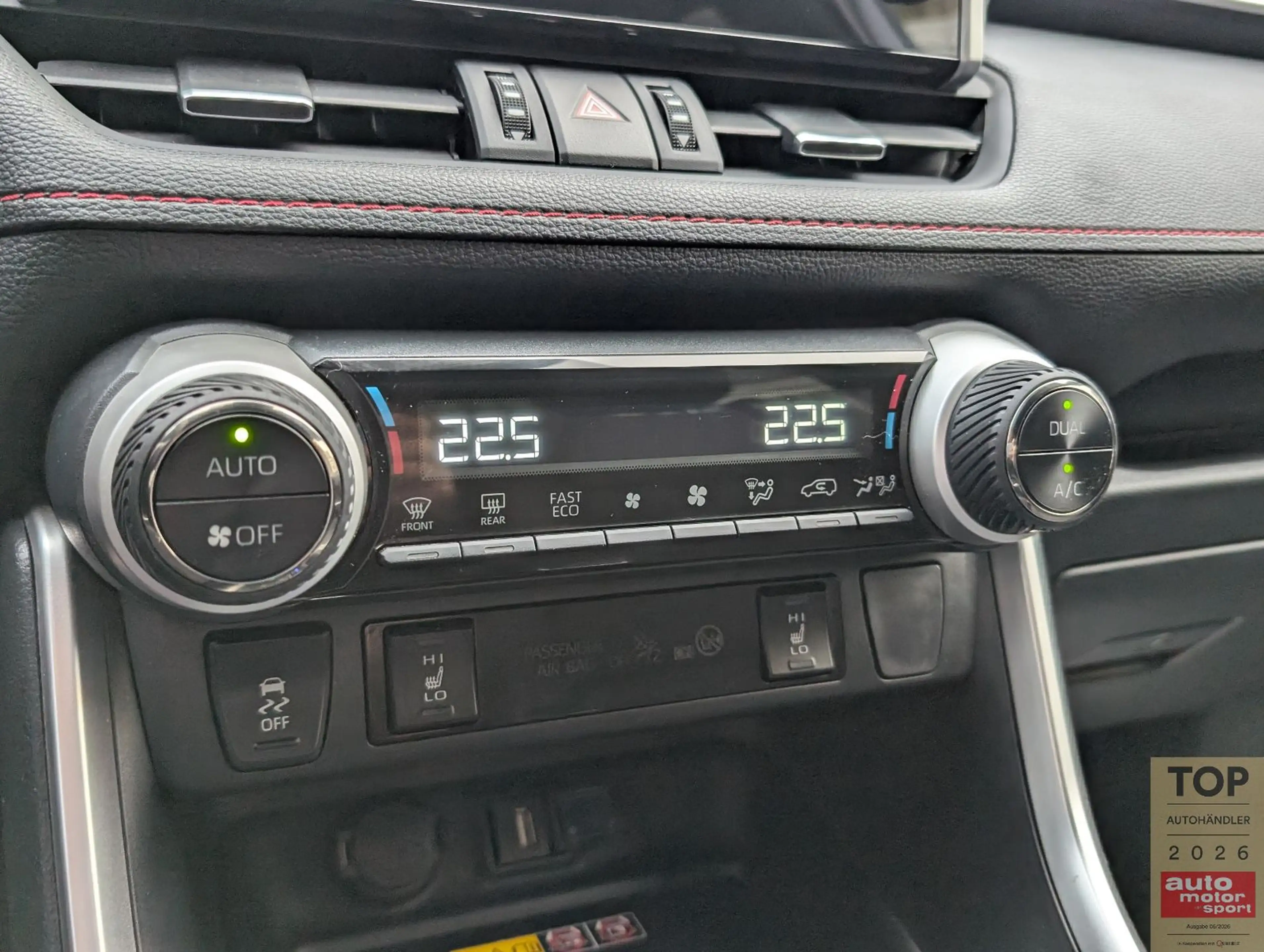 Toyota RAV4 Plug-inHybrid 4x4*ACC*AHK*LED*HUD*SH*Assist — photo 37