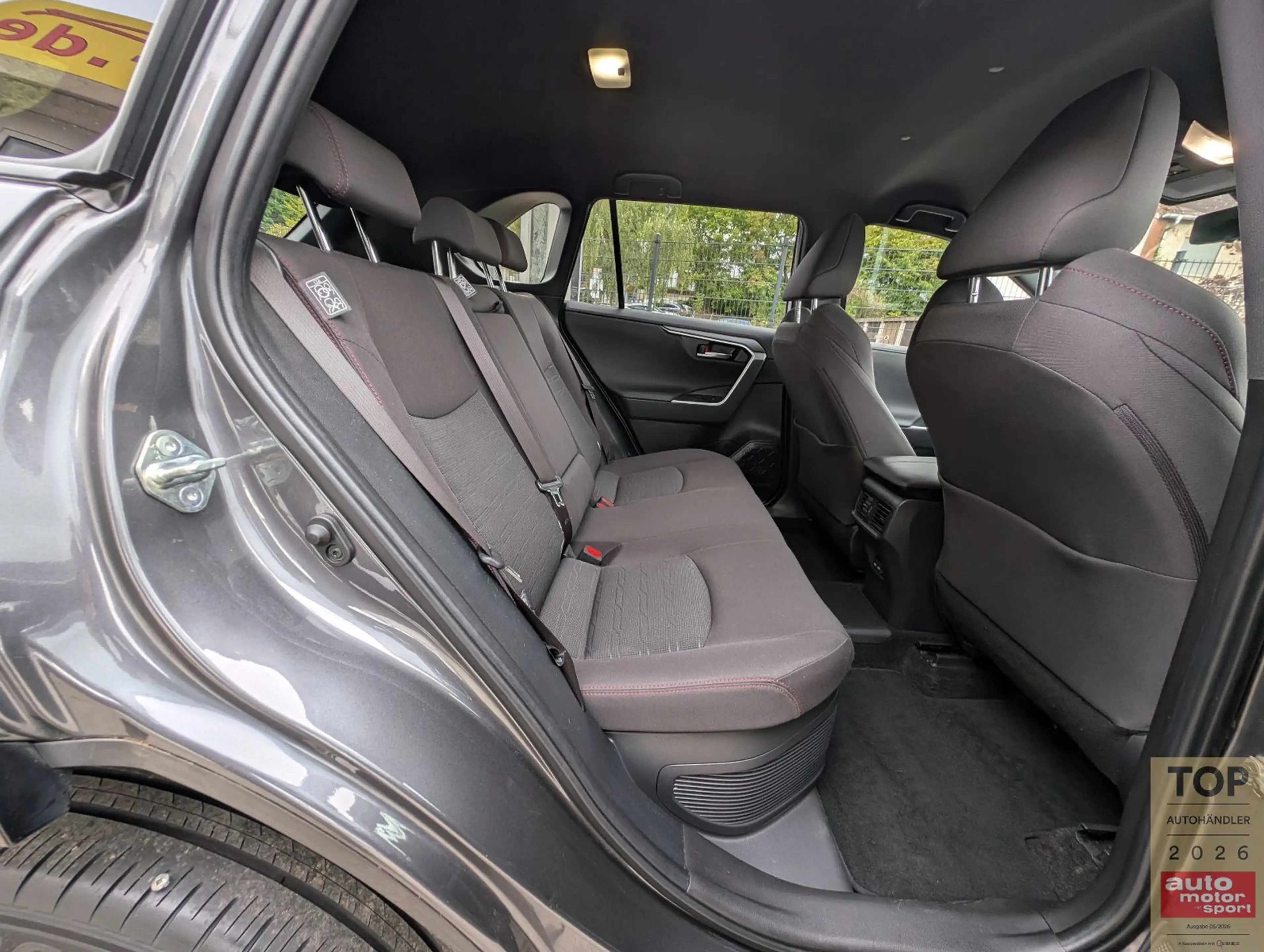 Toyota RAV4 Plug-inHybrid 4x4*ACC*AHK*LED*HUD*SH*Assist — photo 17