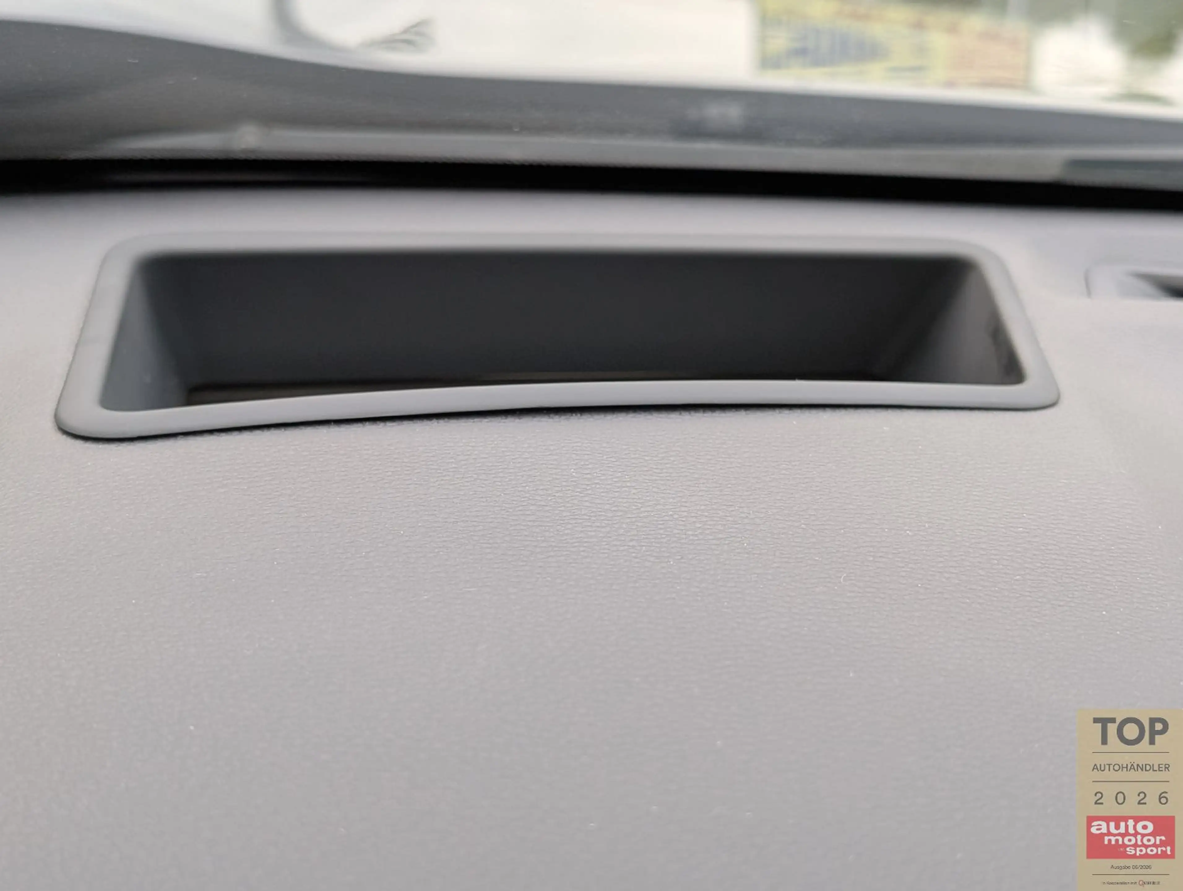 Toyota RAV4 Plug-inHybrid 4x4*ACC*AHK*LED*HUD*SH*Assist — photo 32