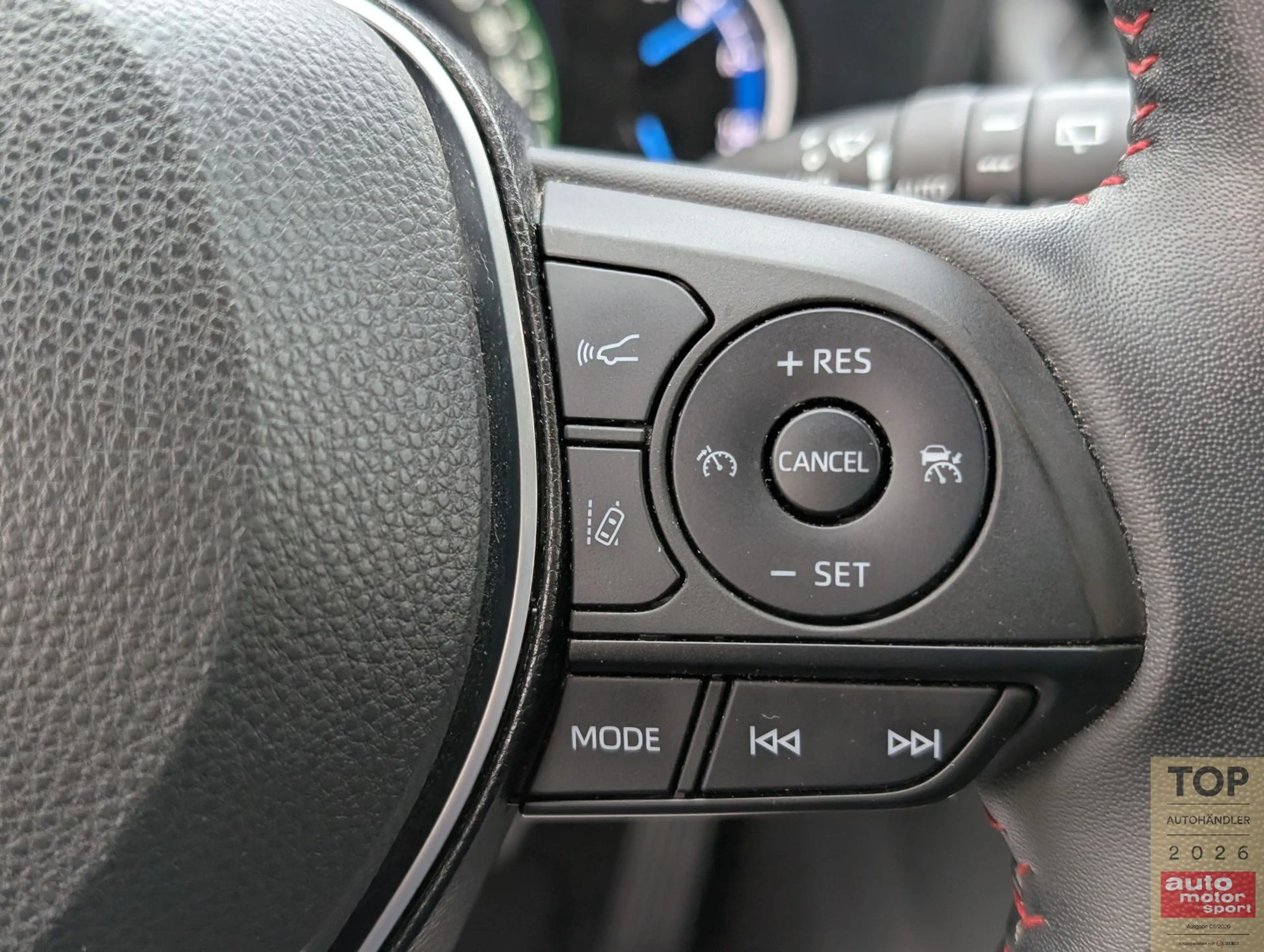 Toyota RAV4 Plug-inHybrid 4x4*ACC*AHK*LED*HUD*SH*Assist — photo 28