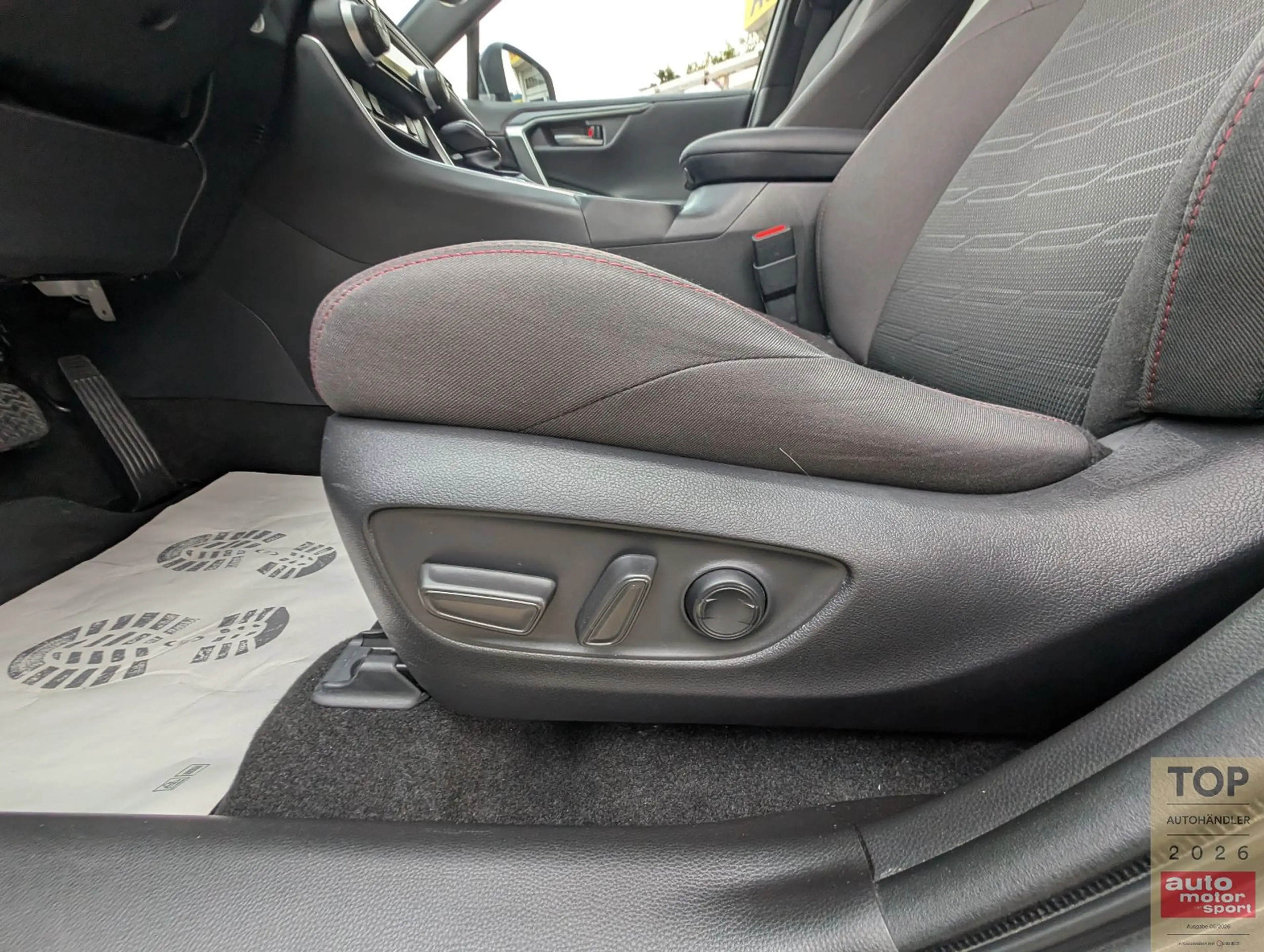 Toyota RAV4 Plug-inHybrid 4x4*ACC*AHK*LED*HUD*SH*Assist — photo 25