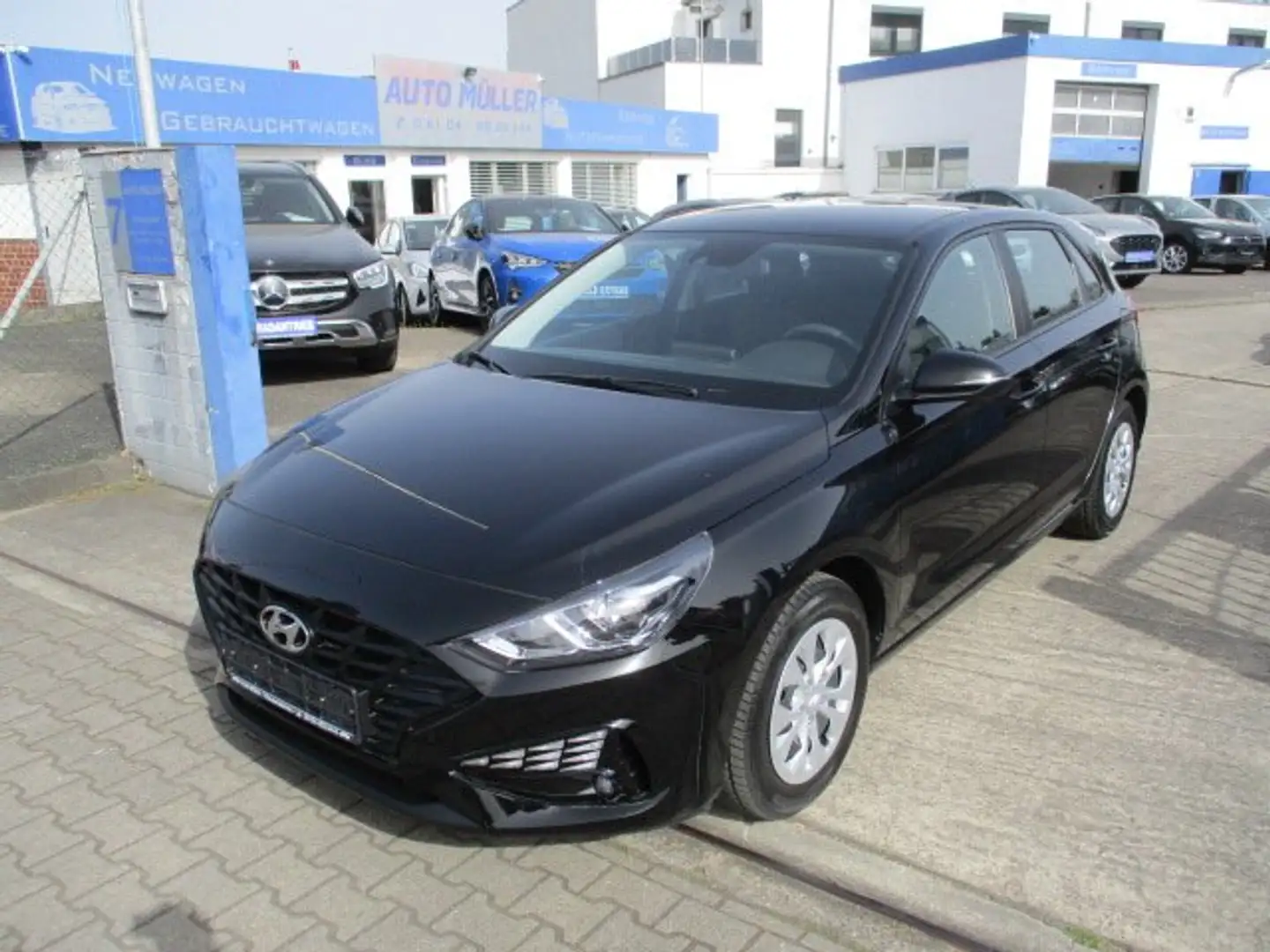 Hyundai i30 1.5i.Grüne Plakette.Klima.Wenig KM.Mod.2023 Schwarz - 1