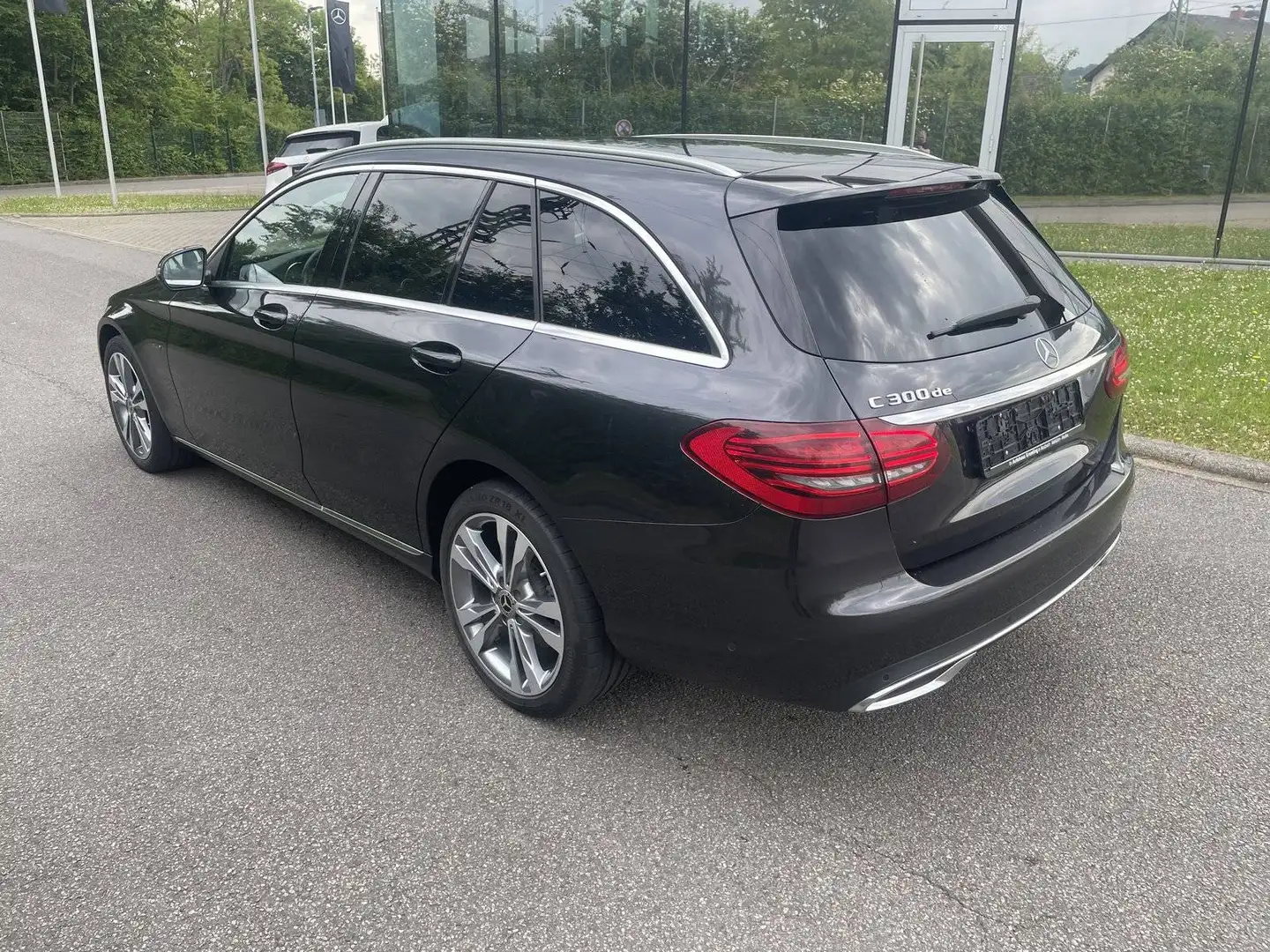 Mercedes-Benz C 300 de T AVANTGARDE AHK*Distr*COMAND*MULTIBEAM Schwarz - 2