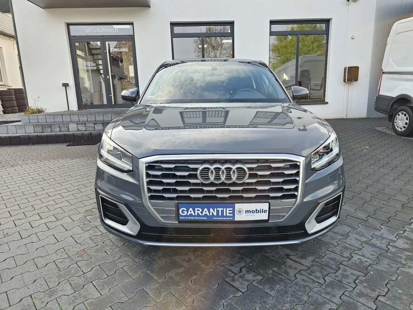Audi Q2 1.4 TFSI S-Line Sportpaket / Plus Gris - 2