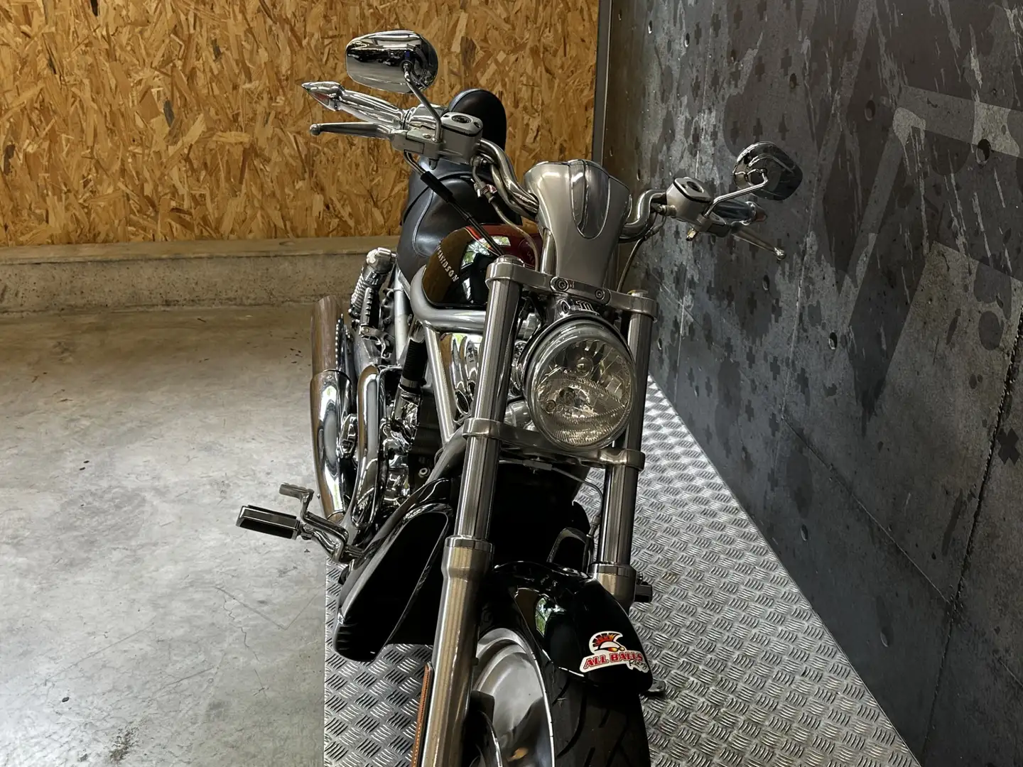 Harley-Davidson V-Rod Zwart - 2