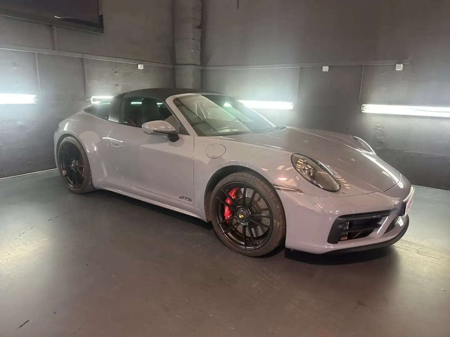 Porsche 911 992 Targa 3.0 480 4 GTS Gris - 2