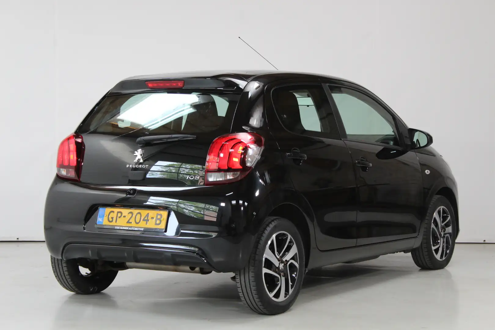 Peugeot 108 1.0 e-VTi Active Airco | Lichtmetalen velgen | NL- Noir - 2