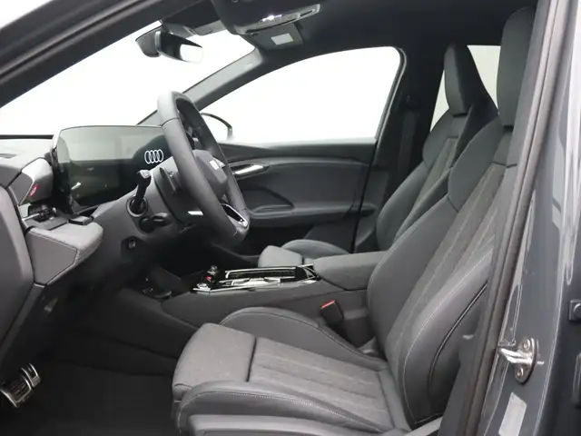 Audi E-Tron S view 13