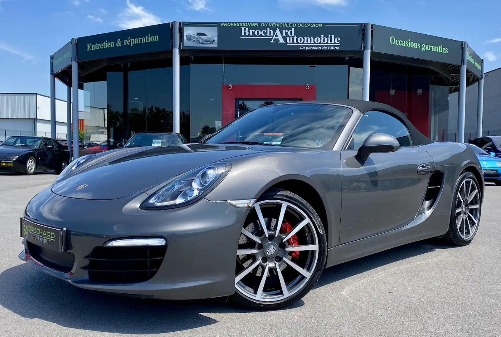 Porsche Boxster S (981) / Flat 6 3.4l 315 CH PDK 7 / Volant Sport  Gris - 2
