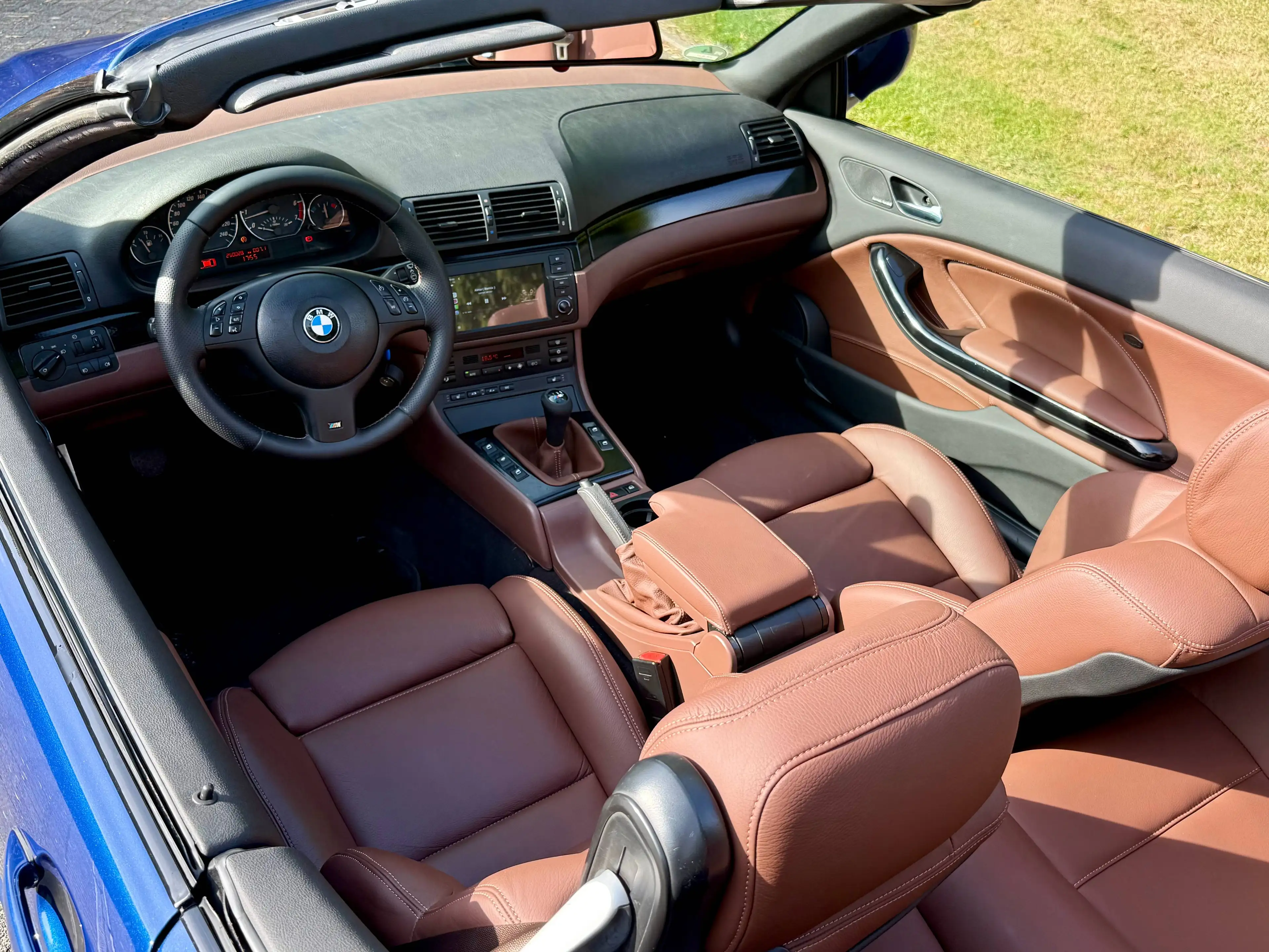BMW 325 325 C i M-Sport Restauriert — photo 11