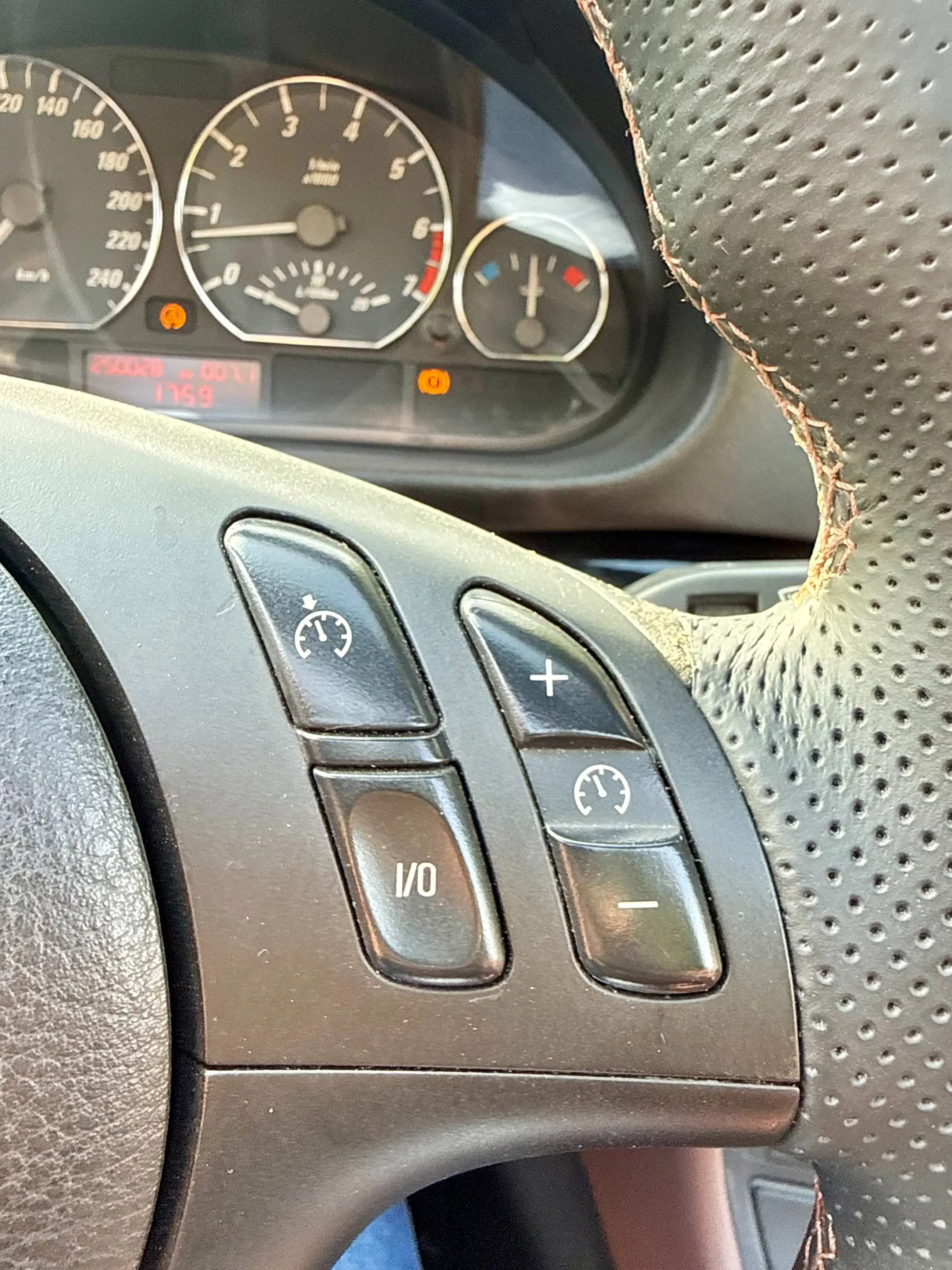 BMW 325 325 C i M-Sport Restauriert — photo 13