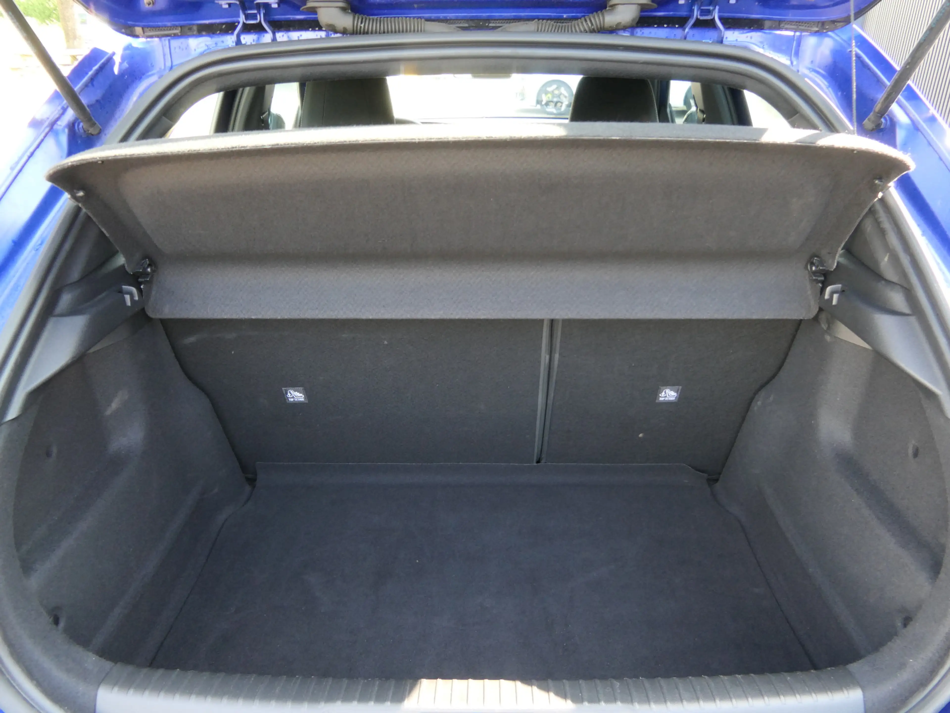 Opel Mokka-E Electric Edition 54 kWh | Camera | Dodehoek detect — photo 20