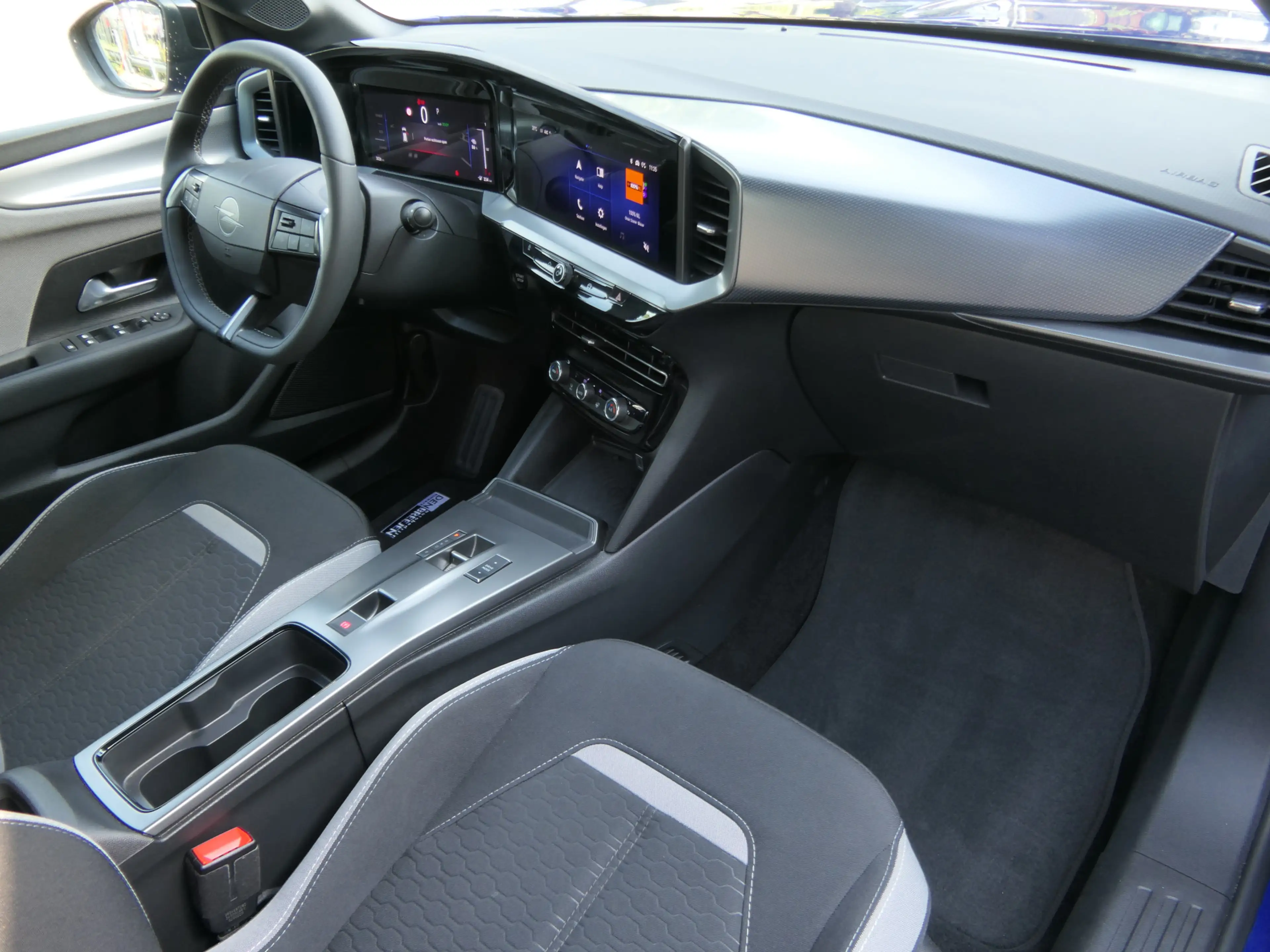Opel Mokka-E Electric Edition 54 kWh | Camera | Dodehoek detect — photo 16