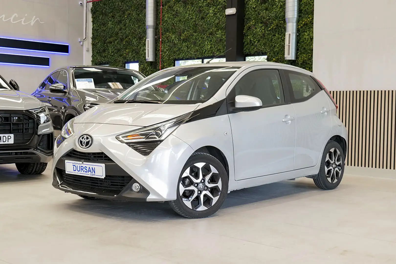 Toyota Aygo 70 x-play - 1