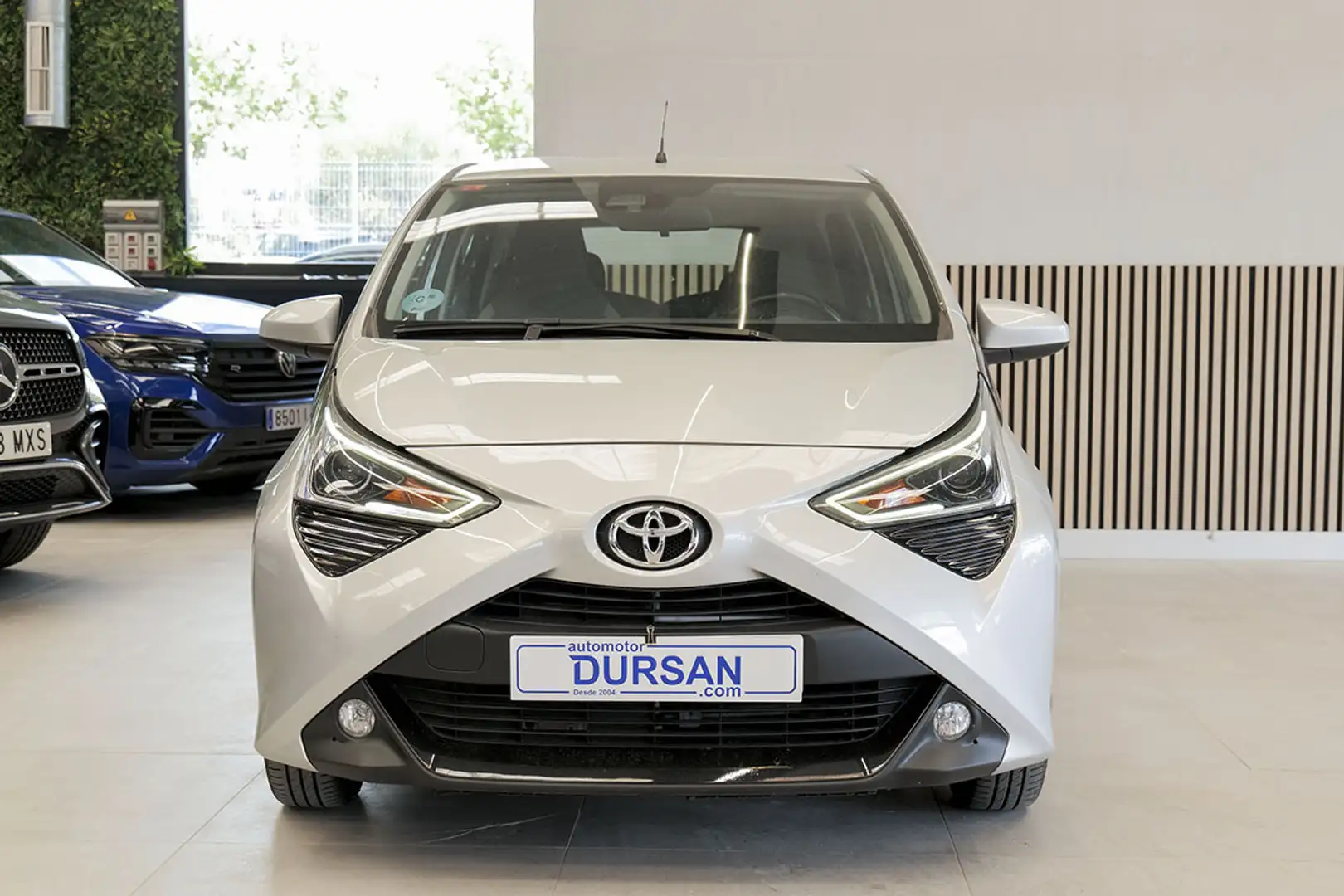Toyota Aygo 70 x-play - 2