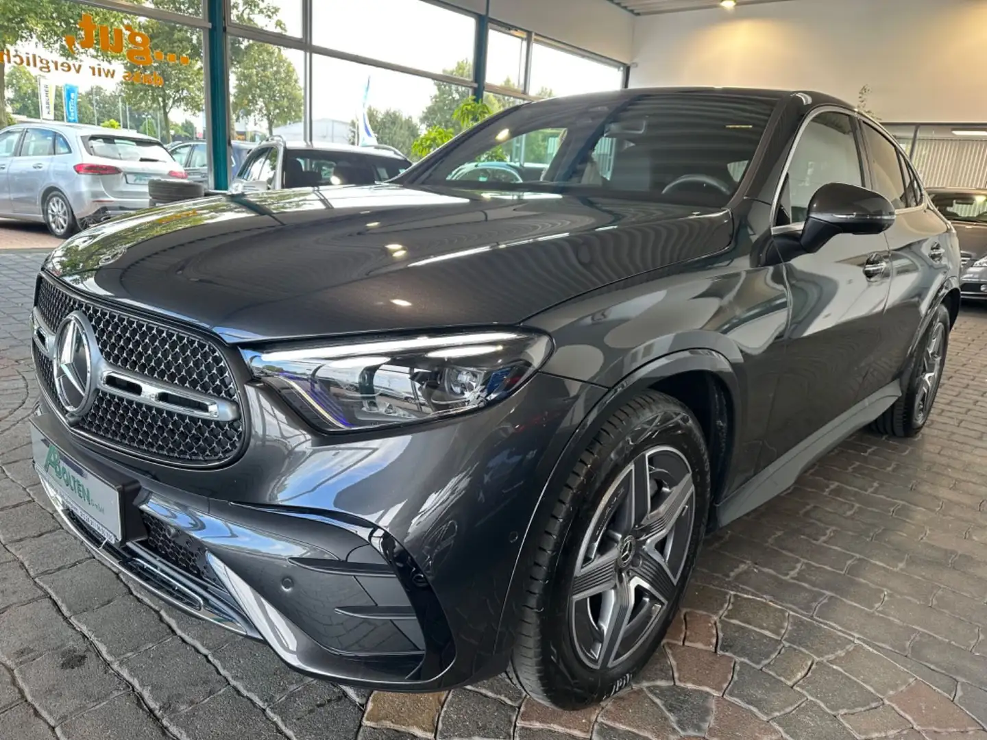 Mercedes-Benz GLC 300 GLC3004M Coupe-AMG+Paket-AHK-Pano--HU-Memory-360 Gris - 2