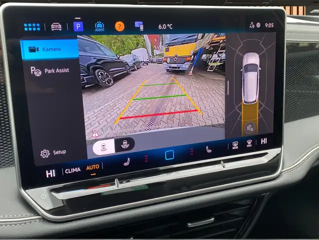 Volkswagen Passat view 4