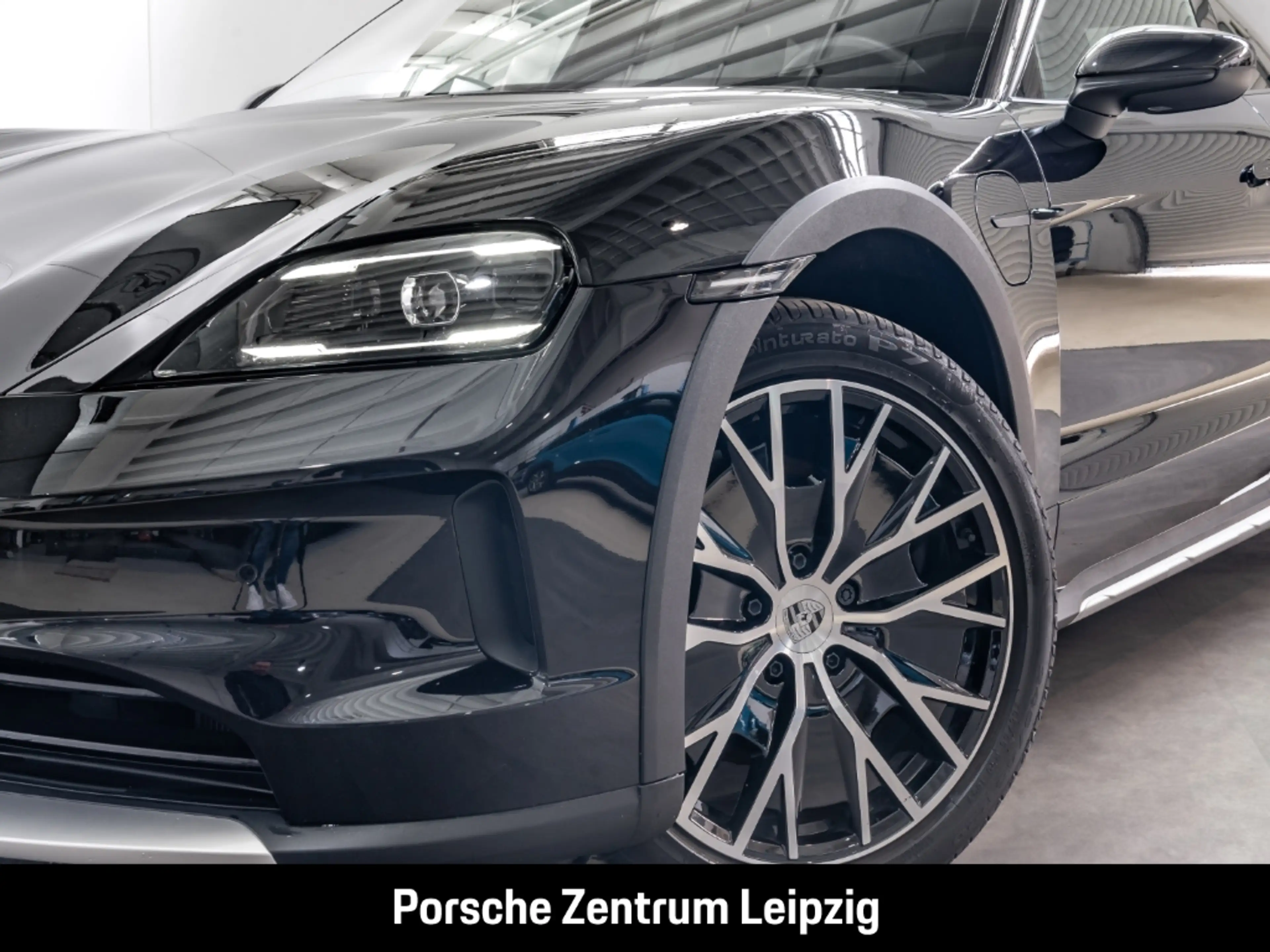 Porsche Taycan 4 Cross Turismo ACC Bose Dachreling Heckträger — photo 8