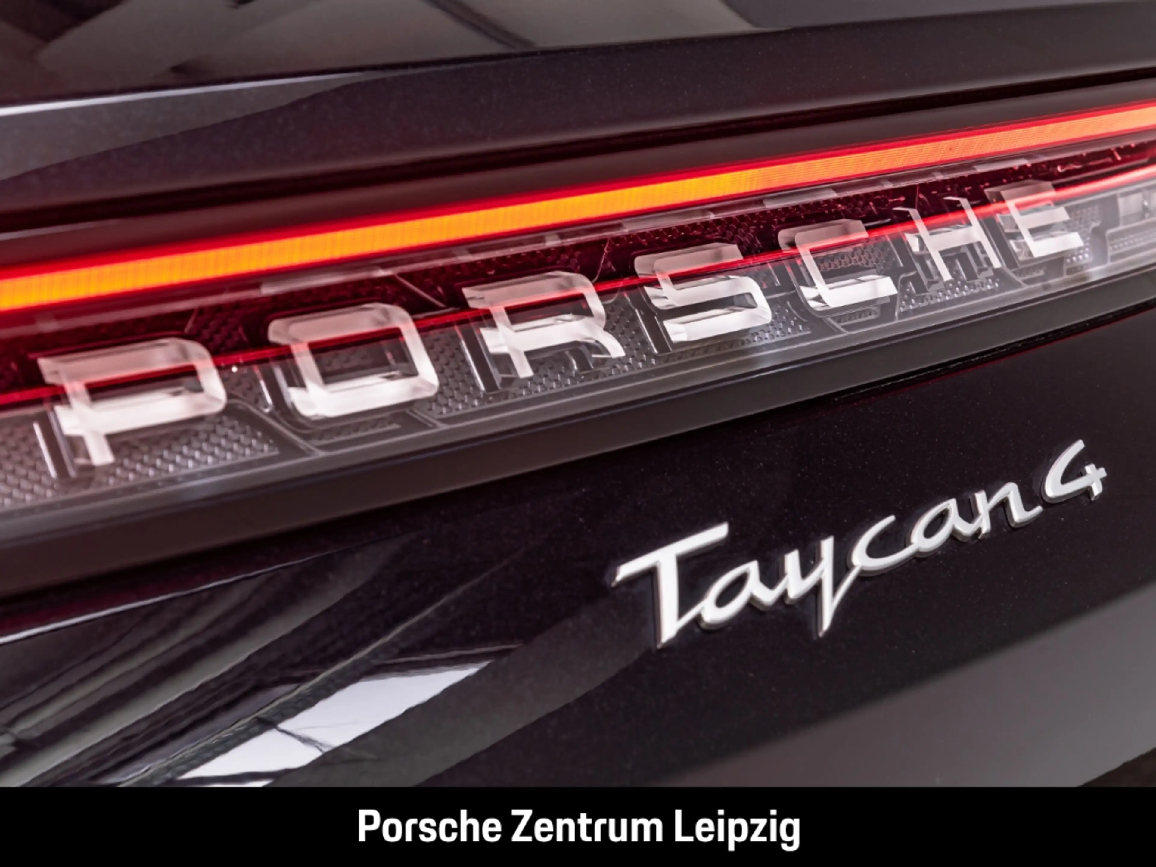 Porsche Taycan 4 Cross Turismo ACC Bose Dachreling Heckträger — photo 14