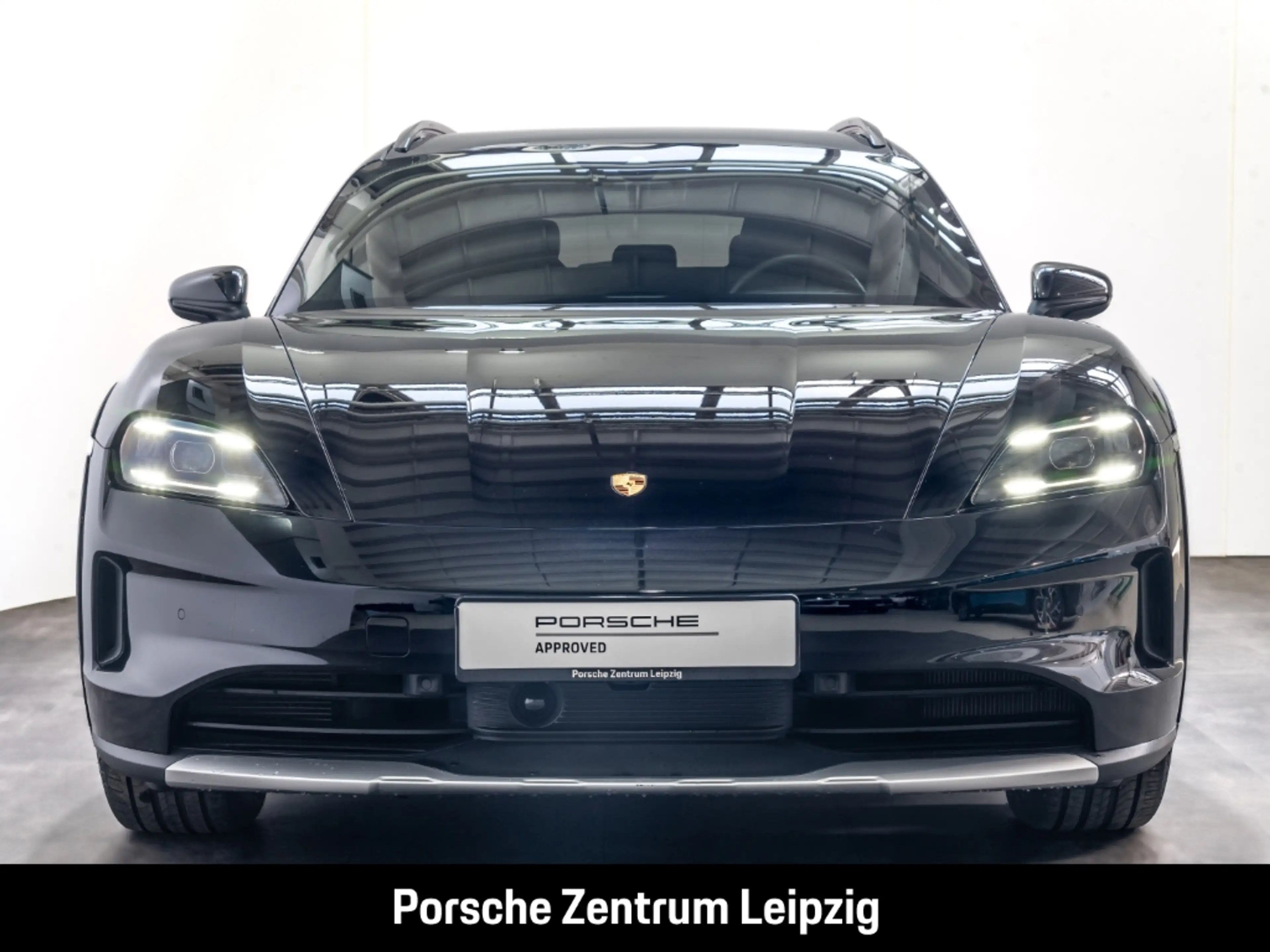 Porsche Taycan 4 Cross Turismo ACC Bose Dachreling Heckträger — photo 4