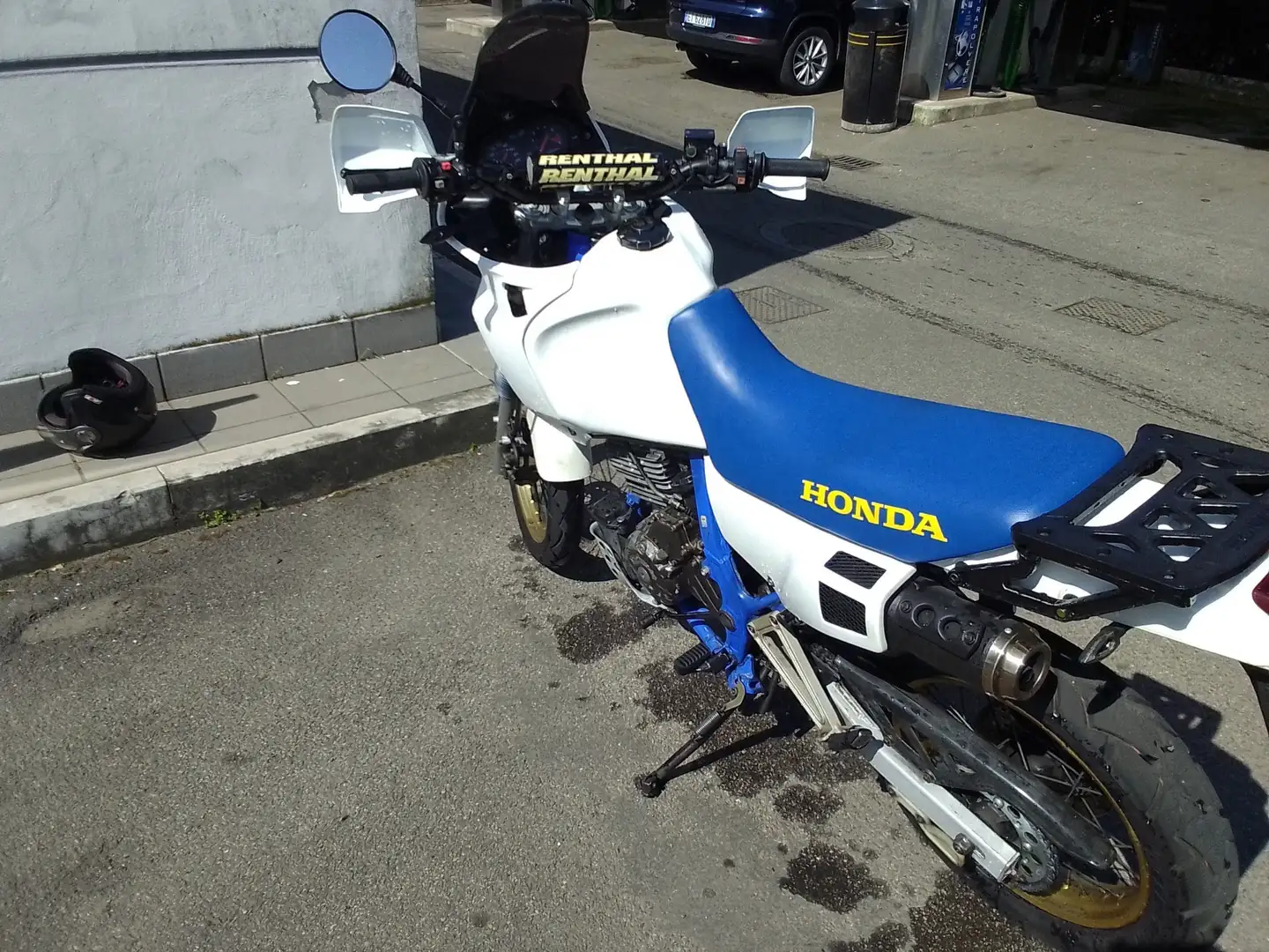 Honda NX 650 Blanco - 2