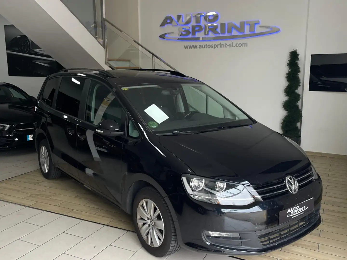 Volkswagen Sharan 2.0TDI Advance DSG 110kW Negro - 1