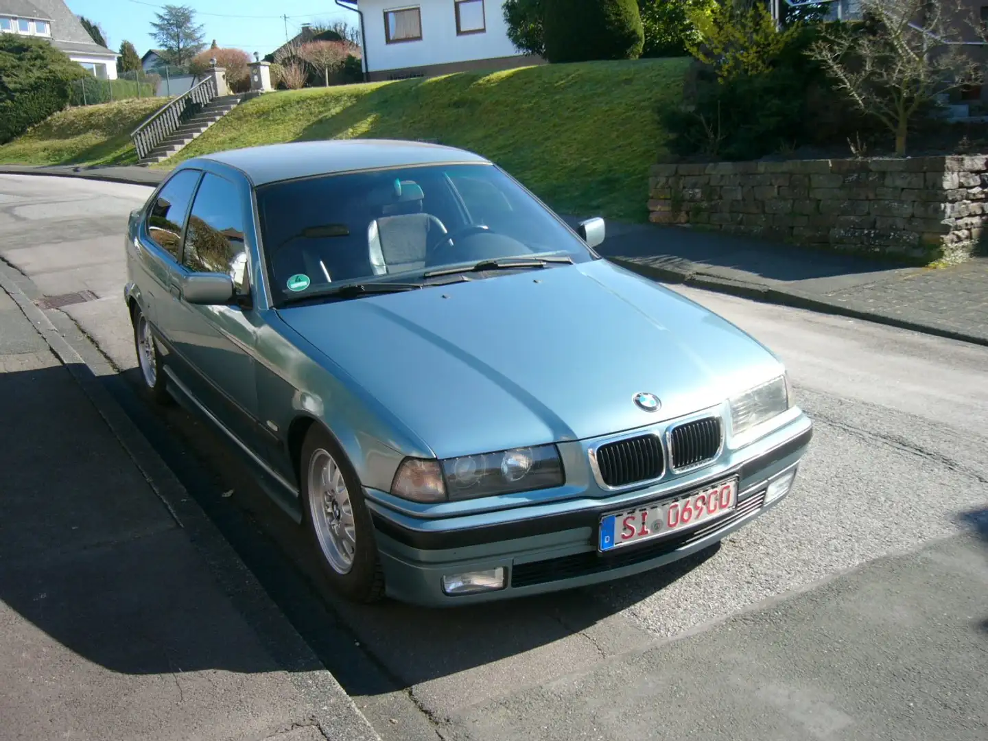 BMW 323 323TI original, mit Serviceheft, gepflegt Grün - 2