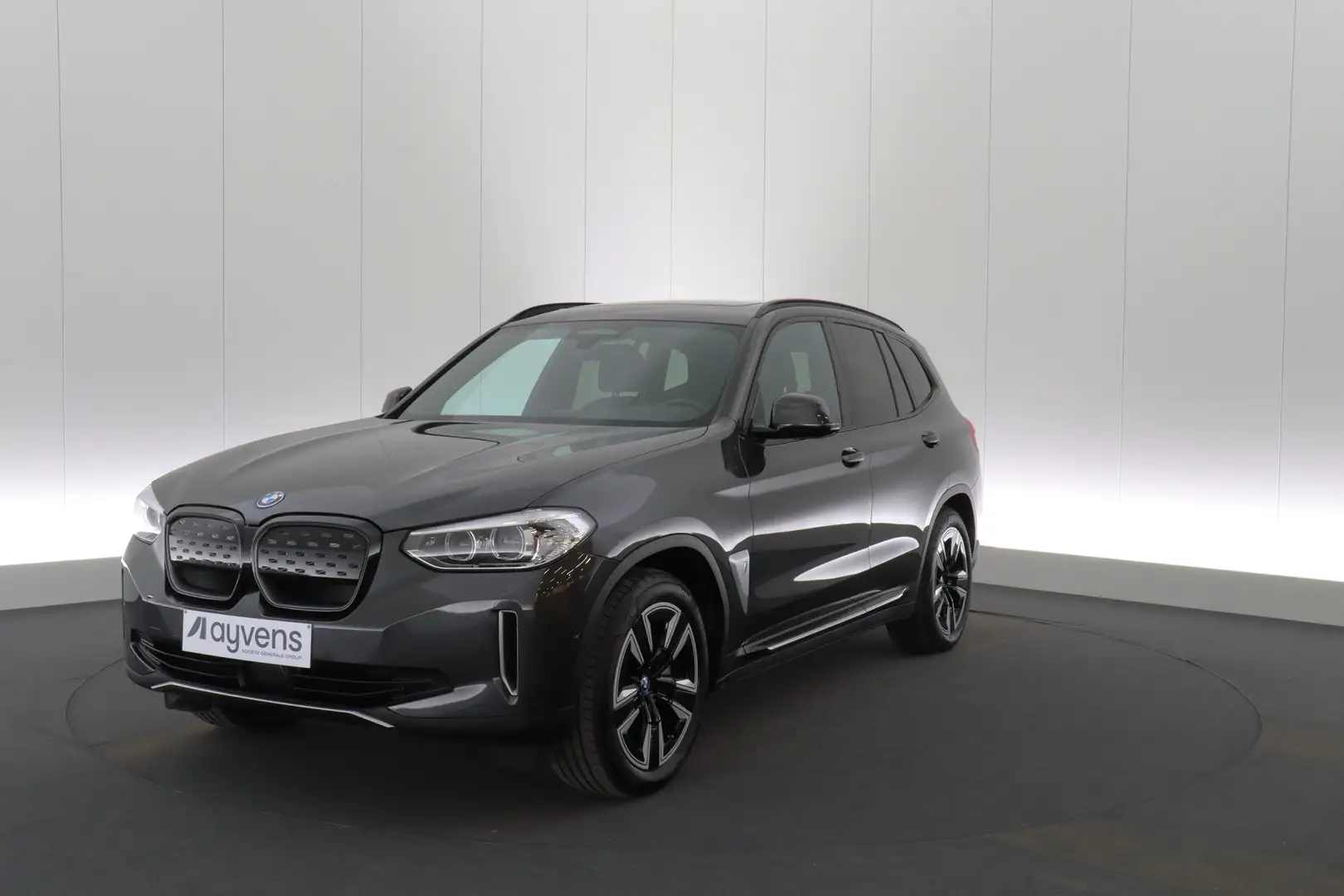 BMW iX3 80 kWh Dark Shadow LEDER/CUIR LED GPS PDC CAM Pano Gris - 1