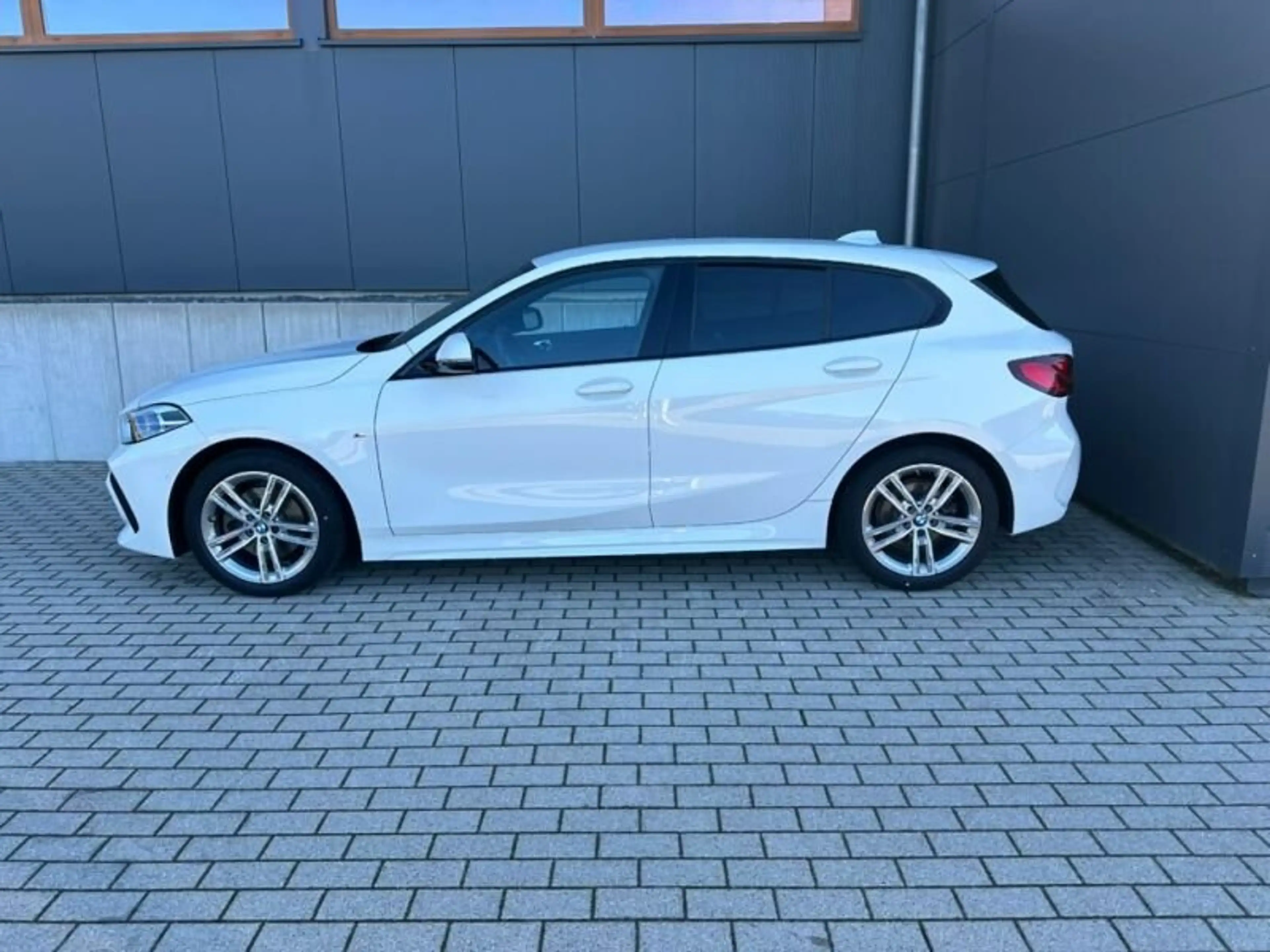 BMW 118 i M Sport LED/CAM/DAB/SH//TEMPO/PRIVACY — photo 5