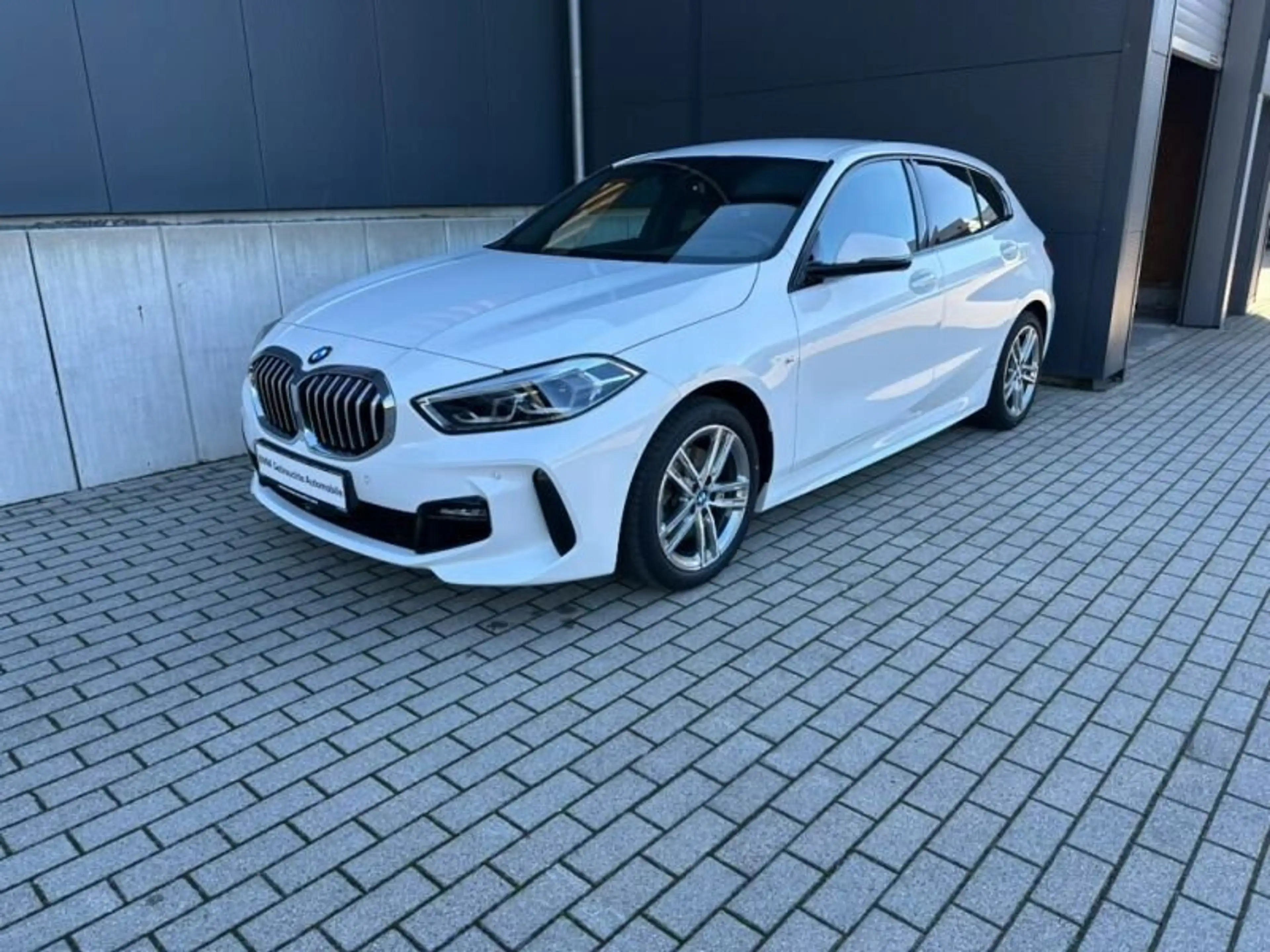 BMW 118 i M Sport LED/CAM/DAB/SH//TEMPO/PRIVACY — photo 3