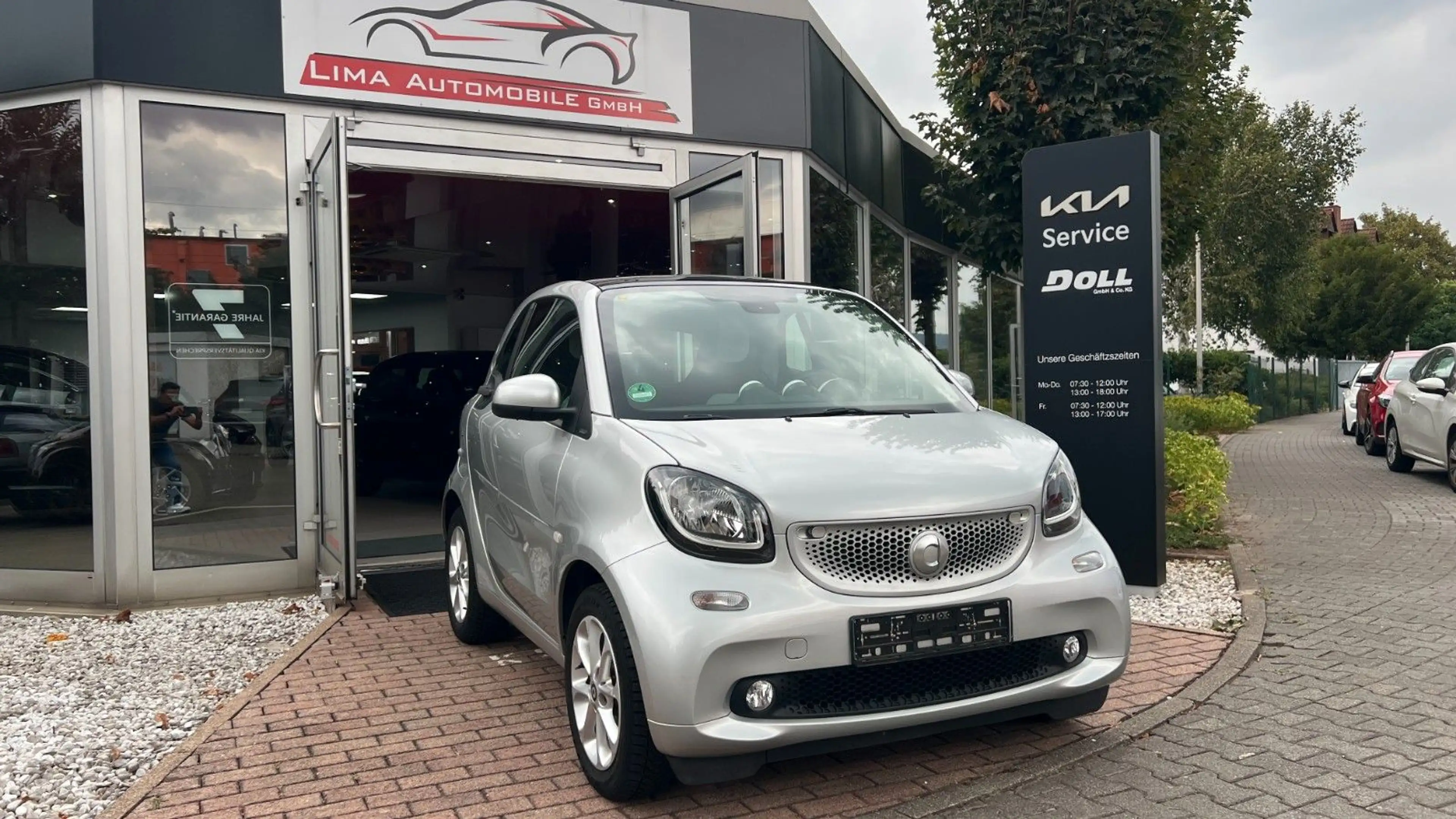 smart forTwo fortwo /Navi/Pano/Rückf.Kamera — photo 2