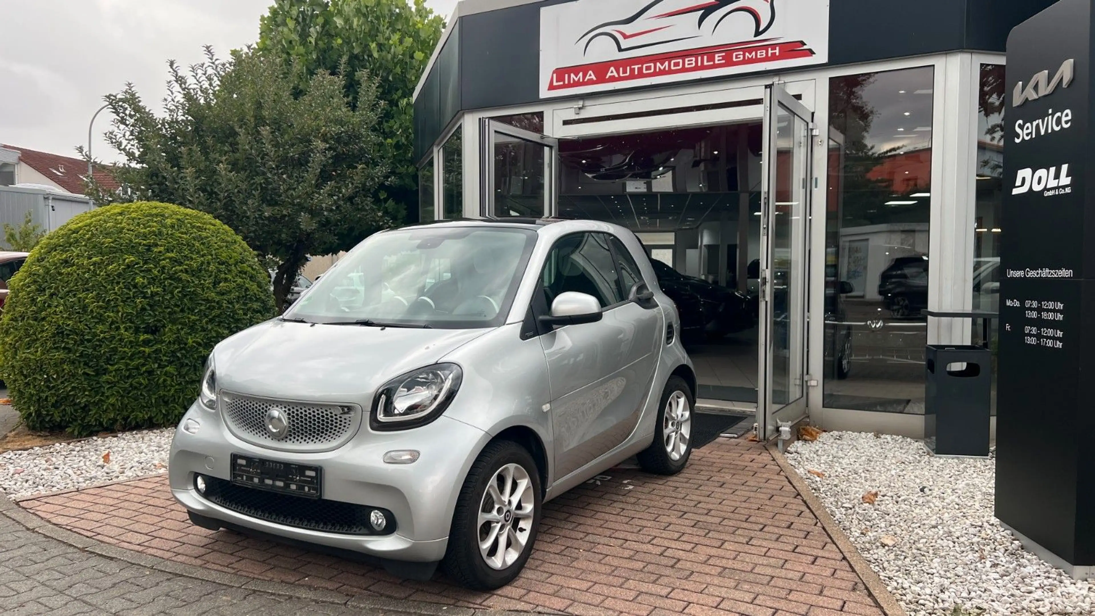 smart forTwo fortwo /Navi/Pano/Rückf.Kamera — photo 3