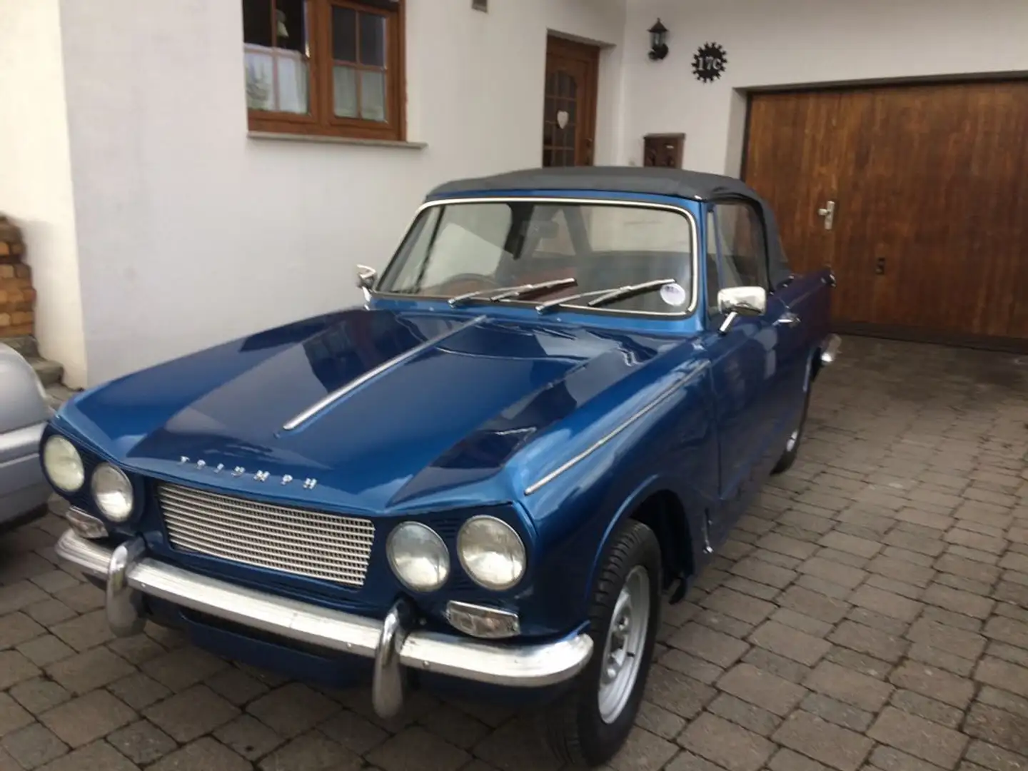 Triumph Herald Cabrio Blau - 1