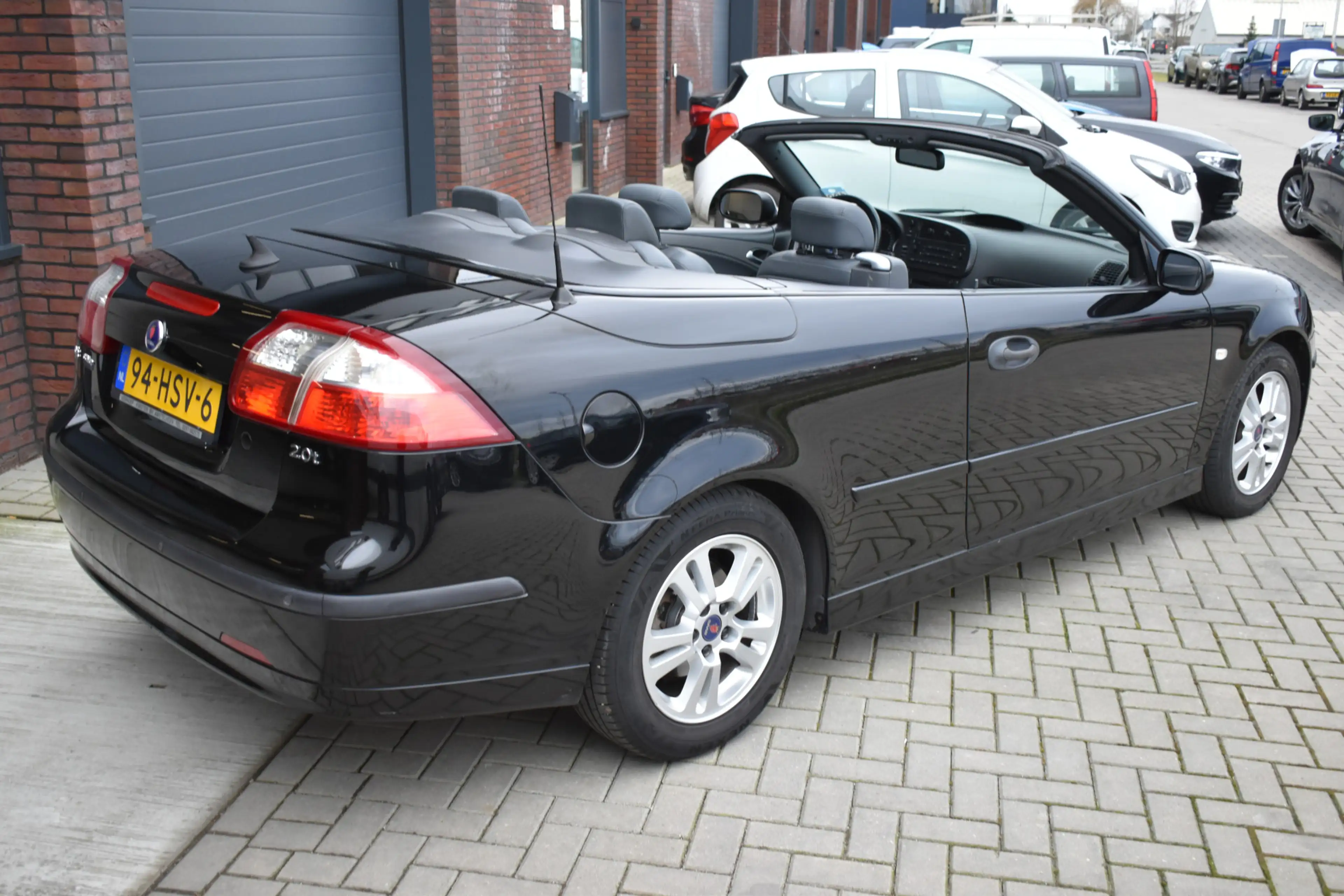 Saab 9-3 Cabrio 2.0t Vector — photo 3