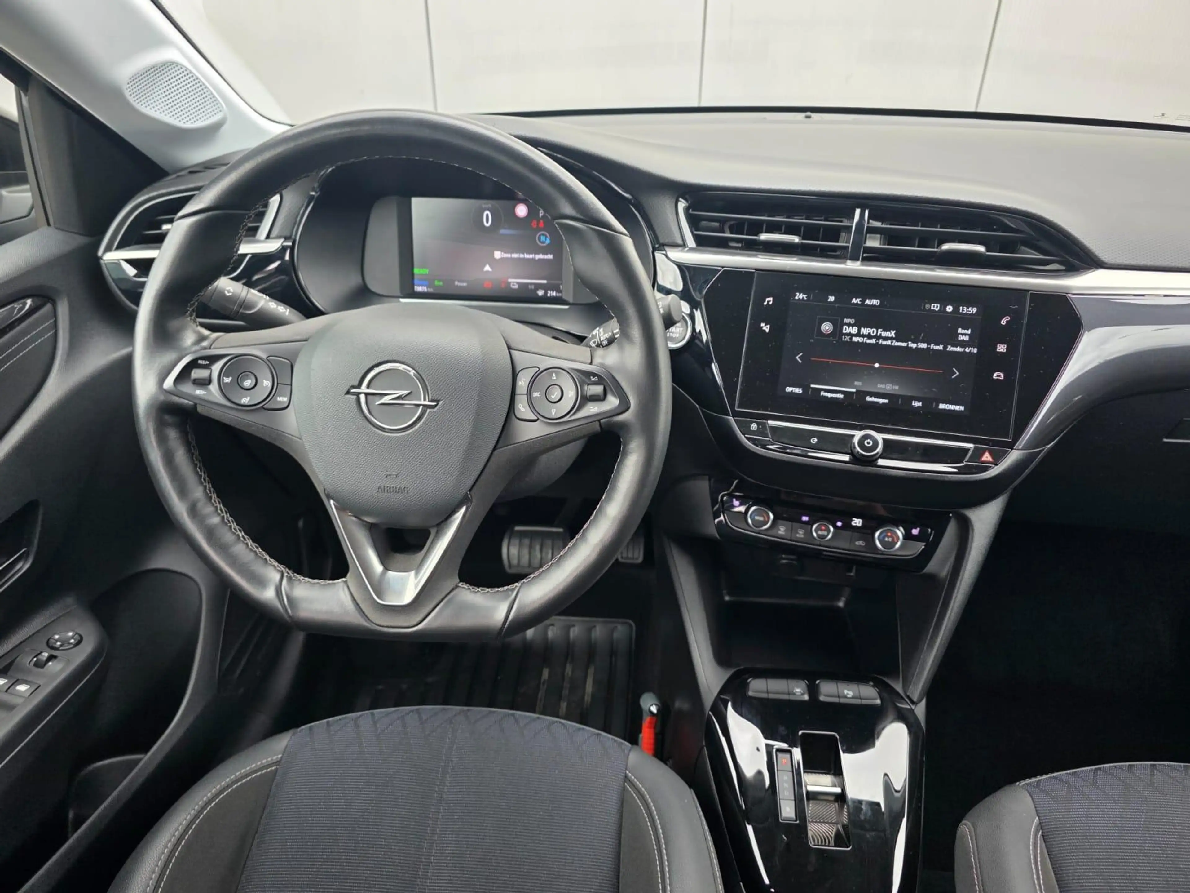 Opel Corsa-e Level 3 50 kWh — photo 10