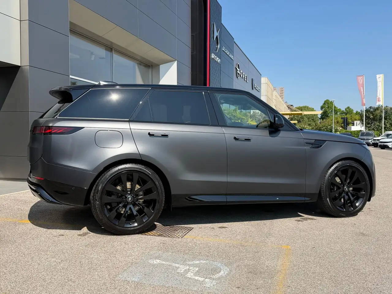 Land Rover Range Rover Sport 3.0 D300 Dynamic SE Stealth, миниатюра 6