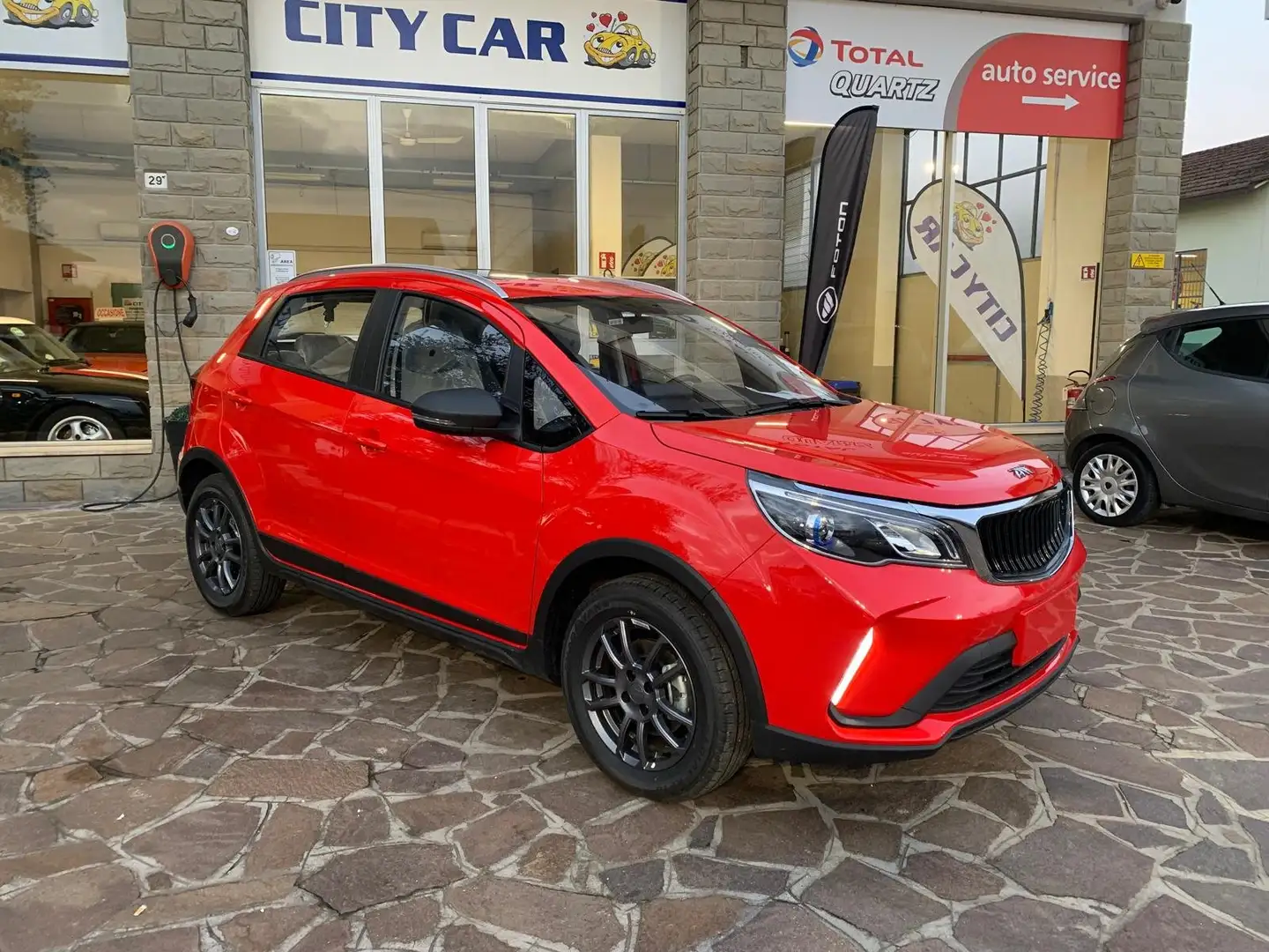 EMC QUATTRO Rot - 2