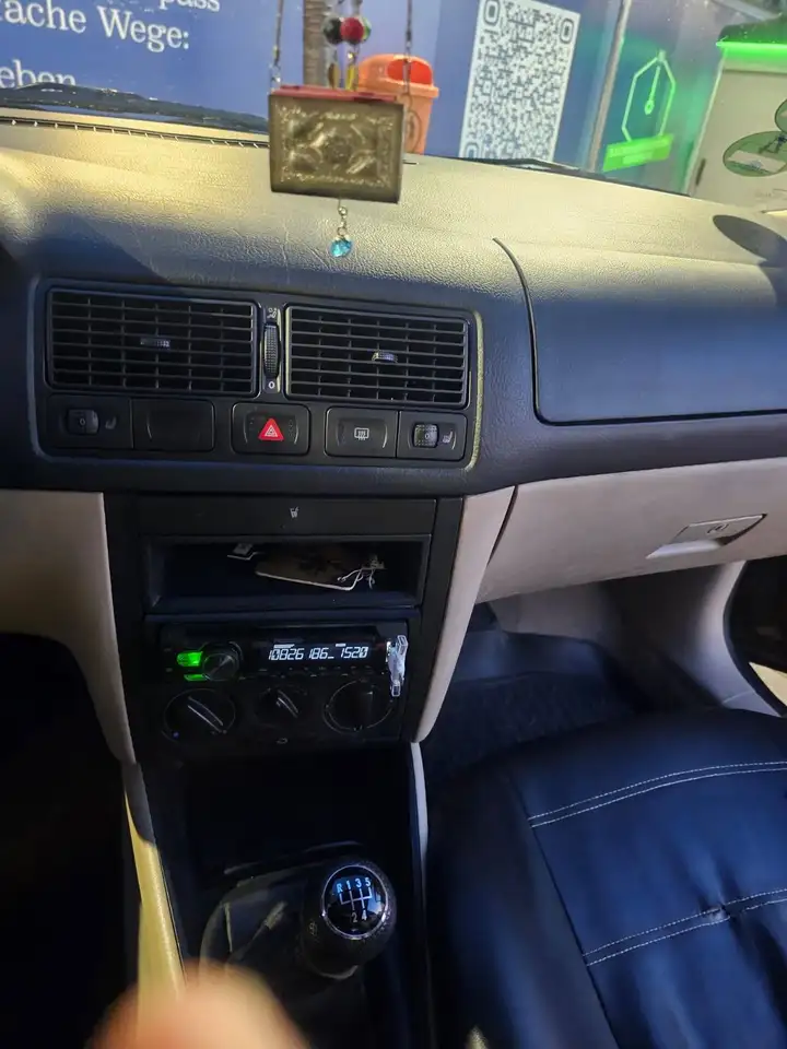 Volkswagen Golf 1.6, foto 2