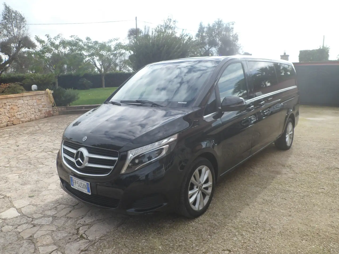 Mercedes-Benz V V 220 d Automatic Premium Business Extralong Schwarz - 1