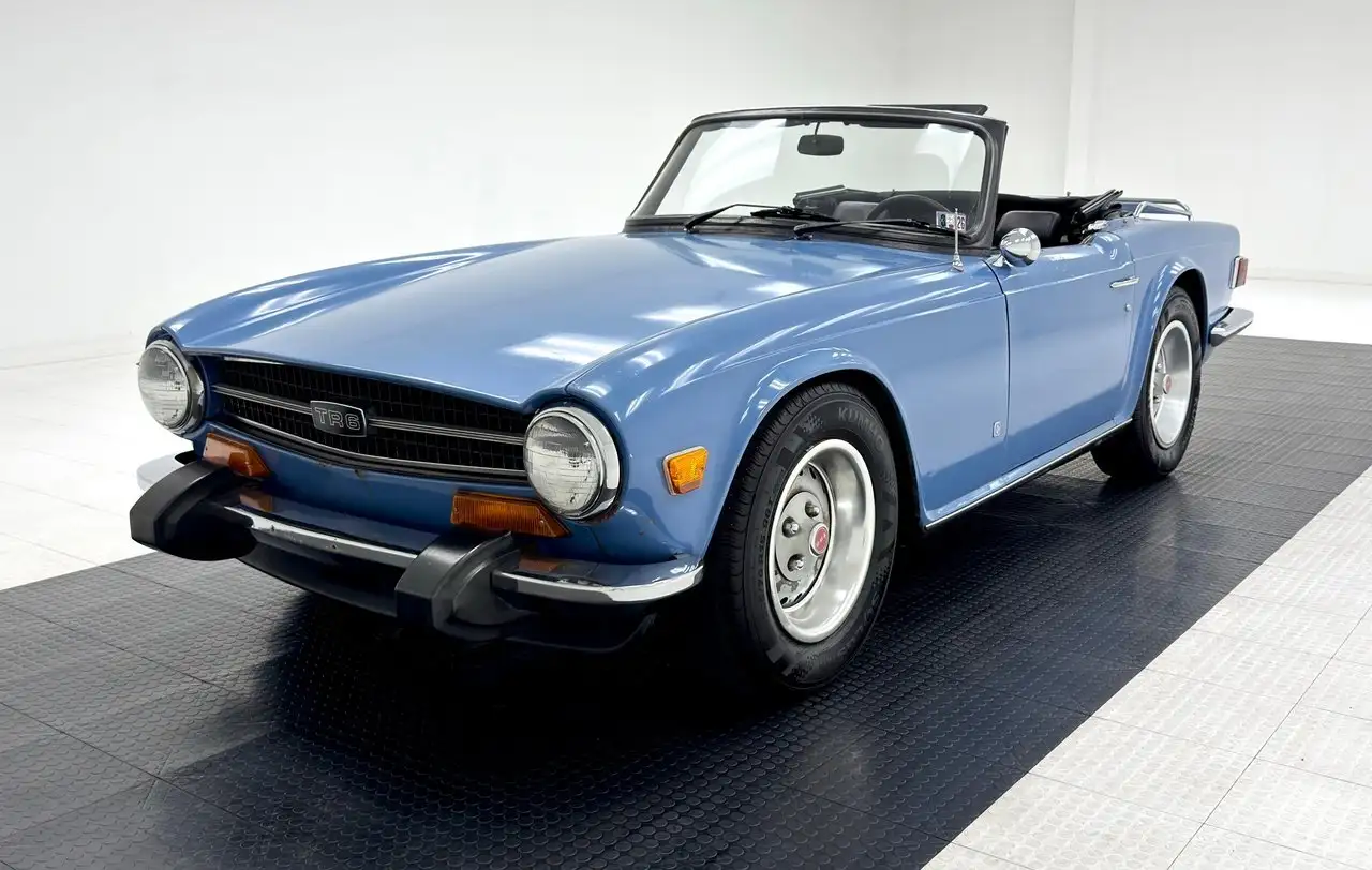 Triumph TR6 Roadster, foto 2