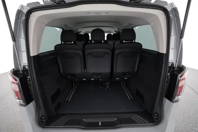 Mercedes-Benz Vito view 19