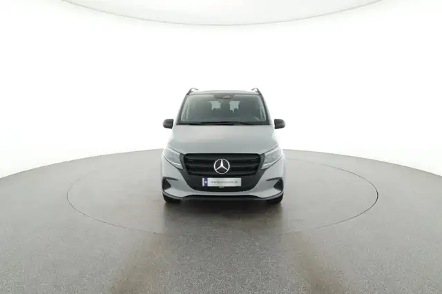 Mercedes-Benz Vito view 7