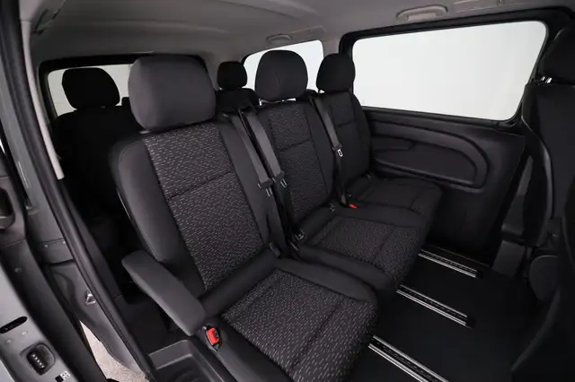 Mercedes-Benz Vito view 17