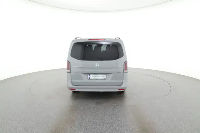 Mercedes-Benz Vito view 6
