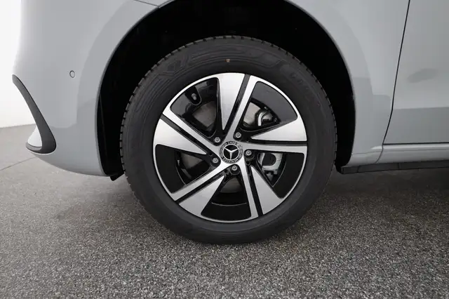 Mercedes-Benz Vito view 20