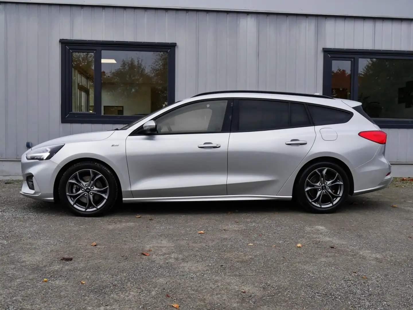 Ford Focus ST-Line MildHybrid AHK+Navi+ LED+Kamera Klima Zilver - 2