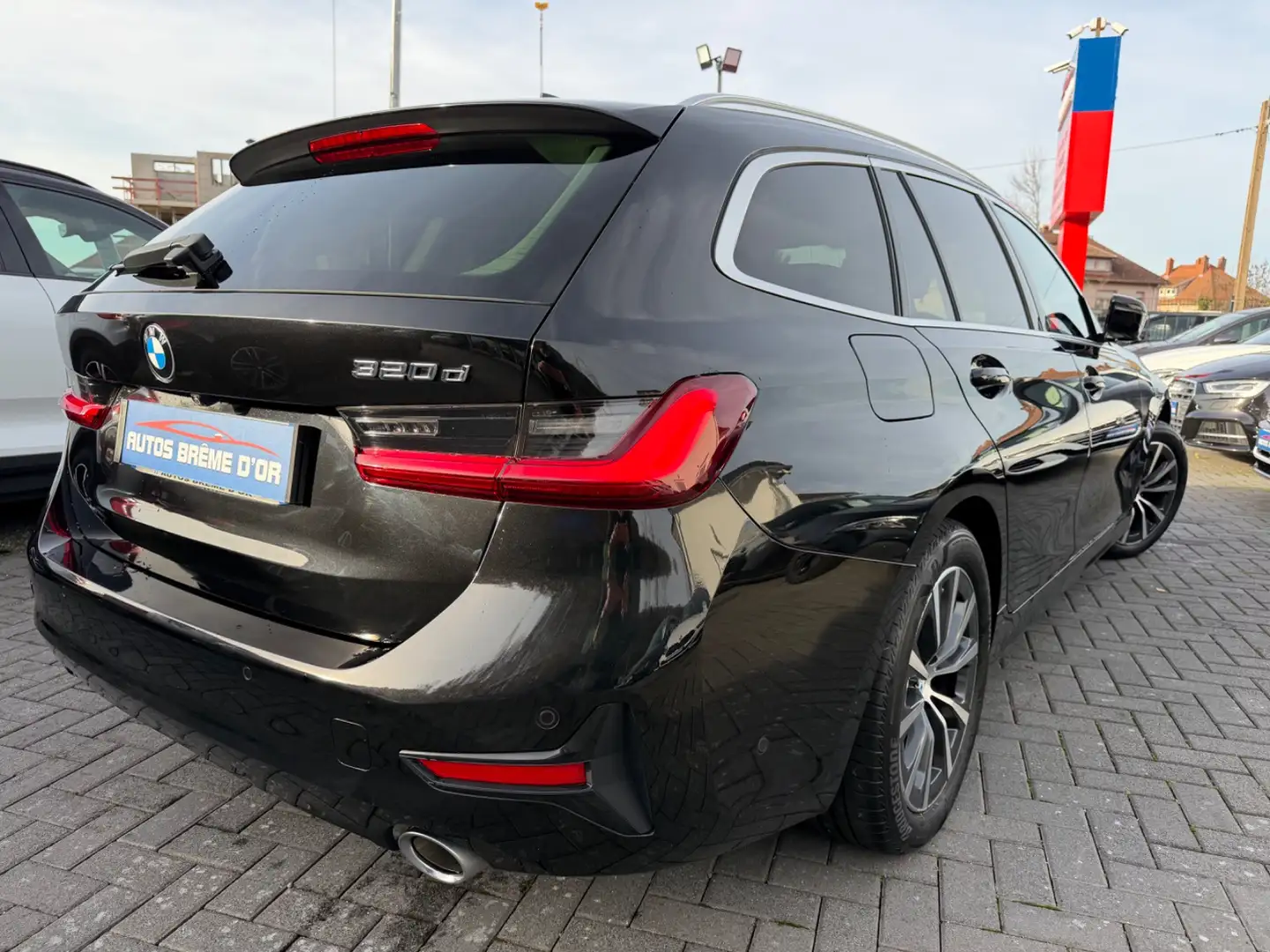 BMW 320 Touring 320d 190 ch BVA8 Noir - 2
