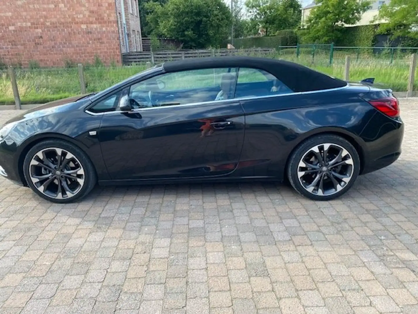 Opel Cascada Cascada 1.6 ECOTEC Turbo Automatik Active Noir - 2