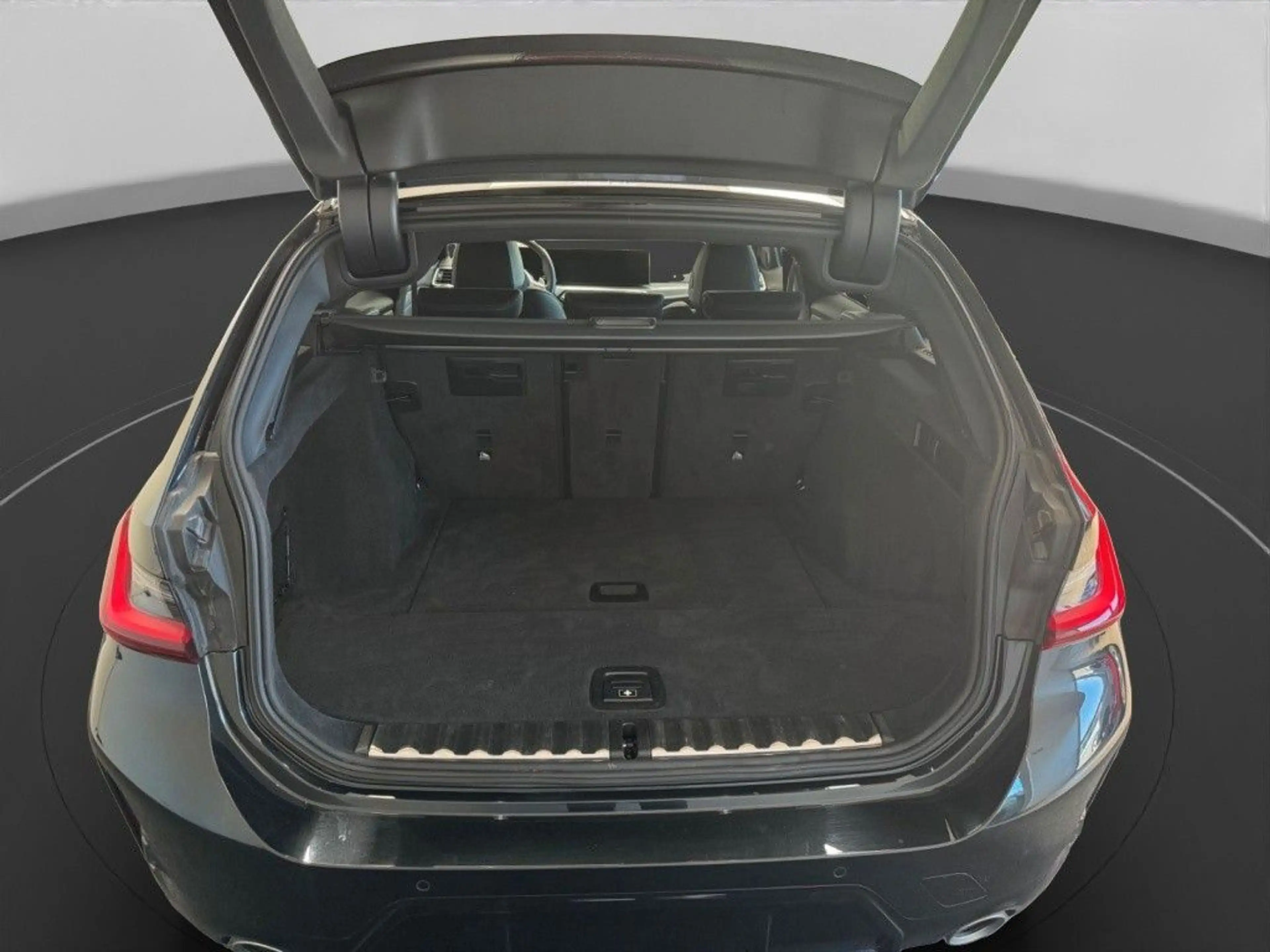 BMW 320 i 320i M Sport Touring Led Navi Camera — photo 7