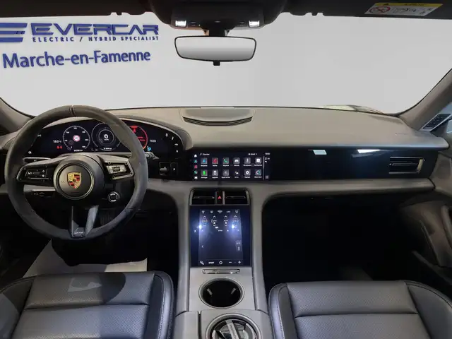 Porsche Taycan view 7
